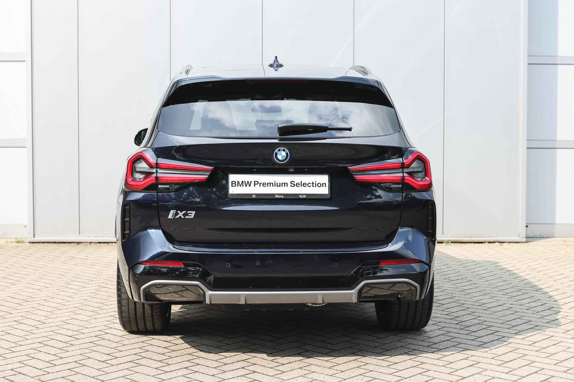 BMW iX3 High Executive 80 kWh / Trekhaak / Sportstoelen / Adaptieve LED / Parking Assistant Plus / M Adaptief onderstel / Head-Up / Comfort Access - 8/42