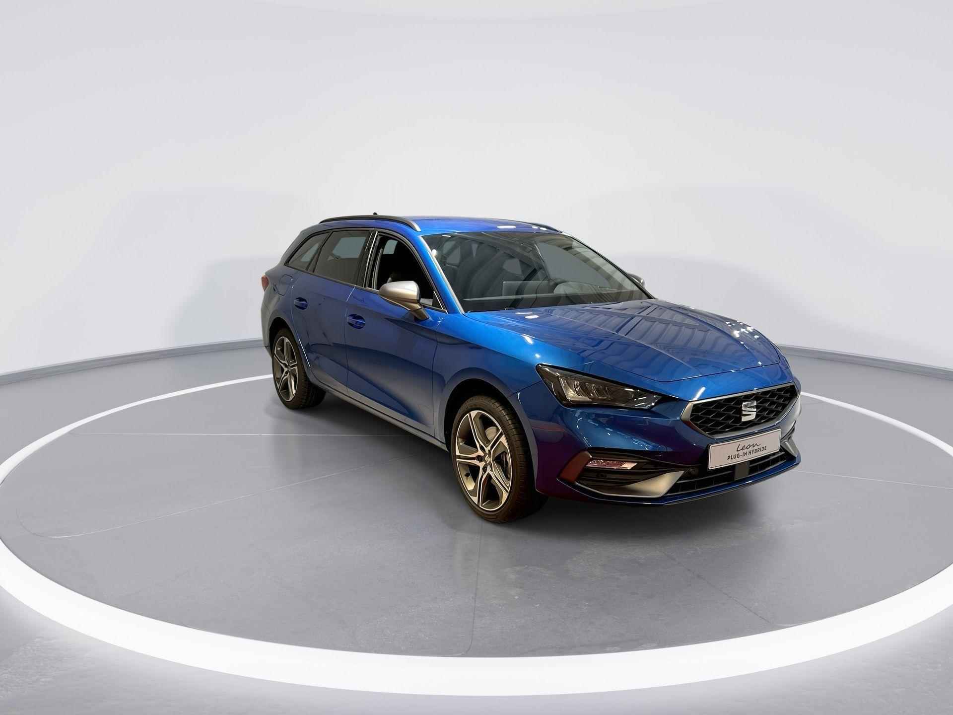 SEAT Leon Sportstourer FR PHEV First Edition 1.5 TSI eHybrid 150kW / 204p k Stationwagen 6 versn. DSG | 18'' lichtmetalen Velgen | Metallic Lak | 3000,-  Inruilbonus! - 3/9