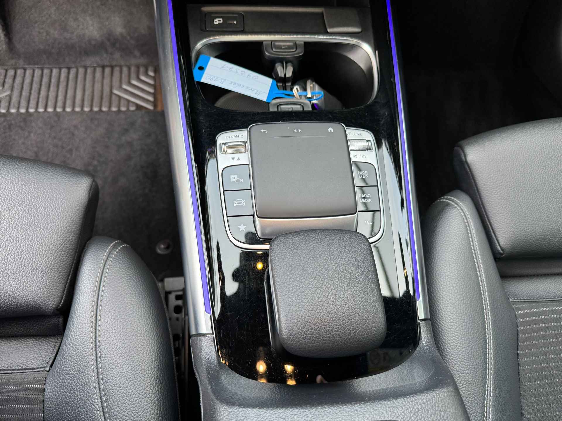 Mercedes-Benz B-klasse 180 Progressive automaat , achteruitrijcamera , Apple-carplay - 14/26