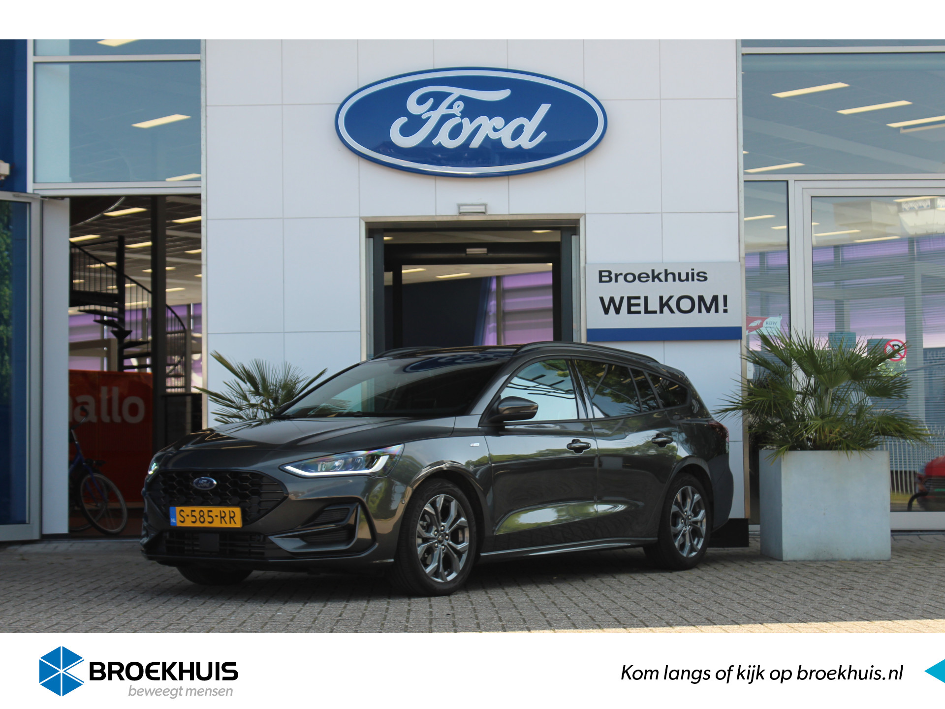 Ford Focus Wagon 1.0 EcoBoost 125pk Hybrid ST Line | GROOT SCHERM | STOEL/STUUR & VOORRUITVERWARMING | PARKEERCAMERA | ETC bij viaBOVAG.nl