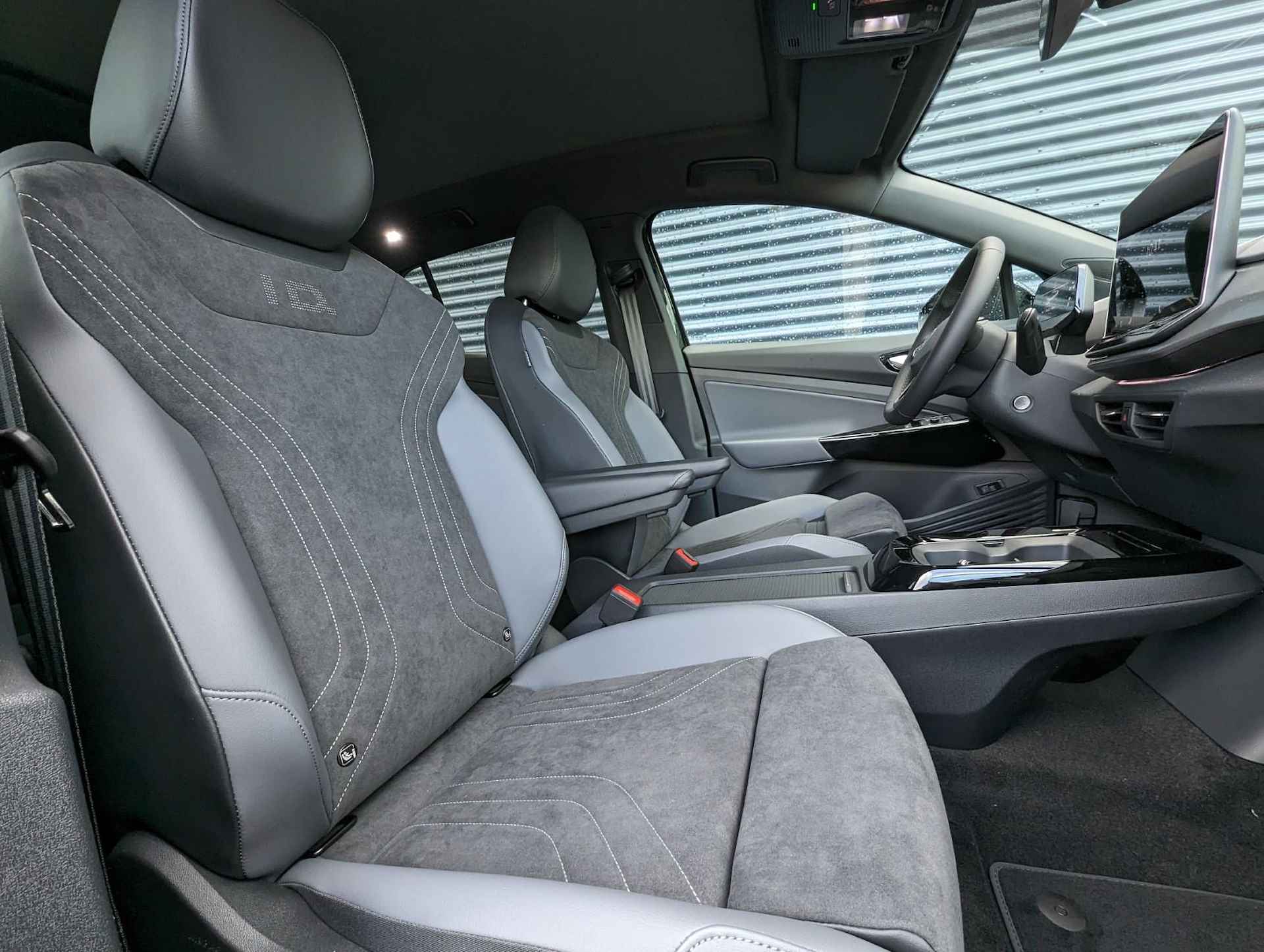 Volkswagen ID.5 Pro Business 286pk 77 kWh | Interieur Style Pakket Plus | Achteruitrijcamera - 19/44