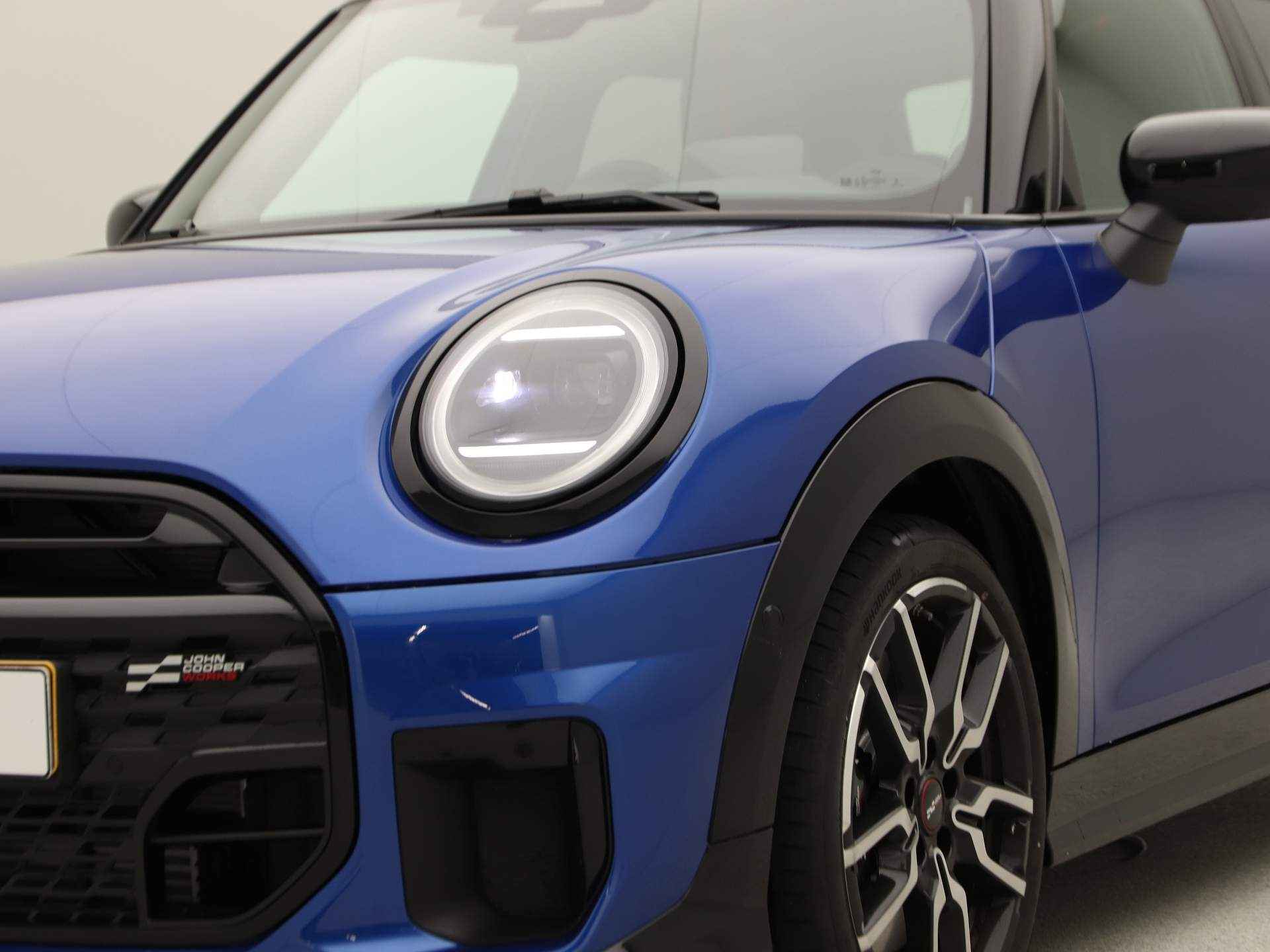 MINI Cooper 5-deurs C John Cooper Works Pakket XL - 22/24