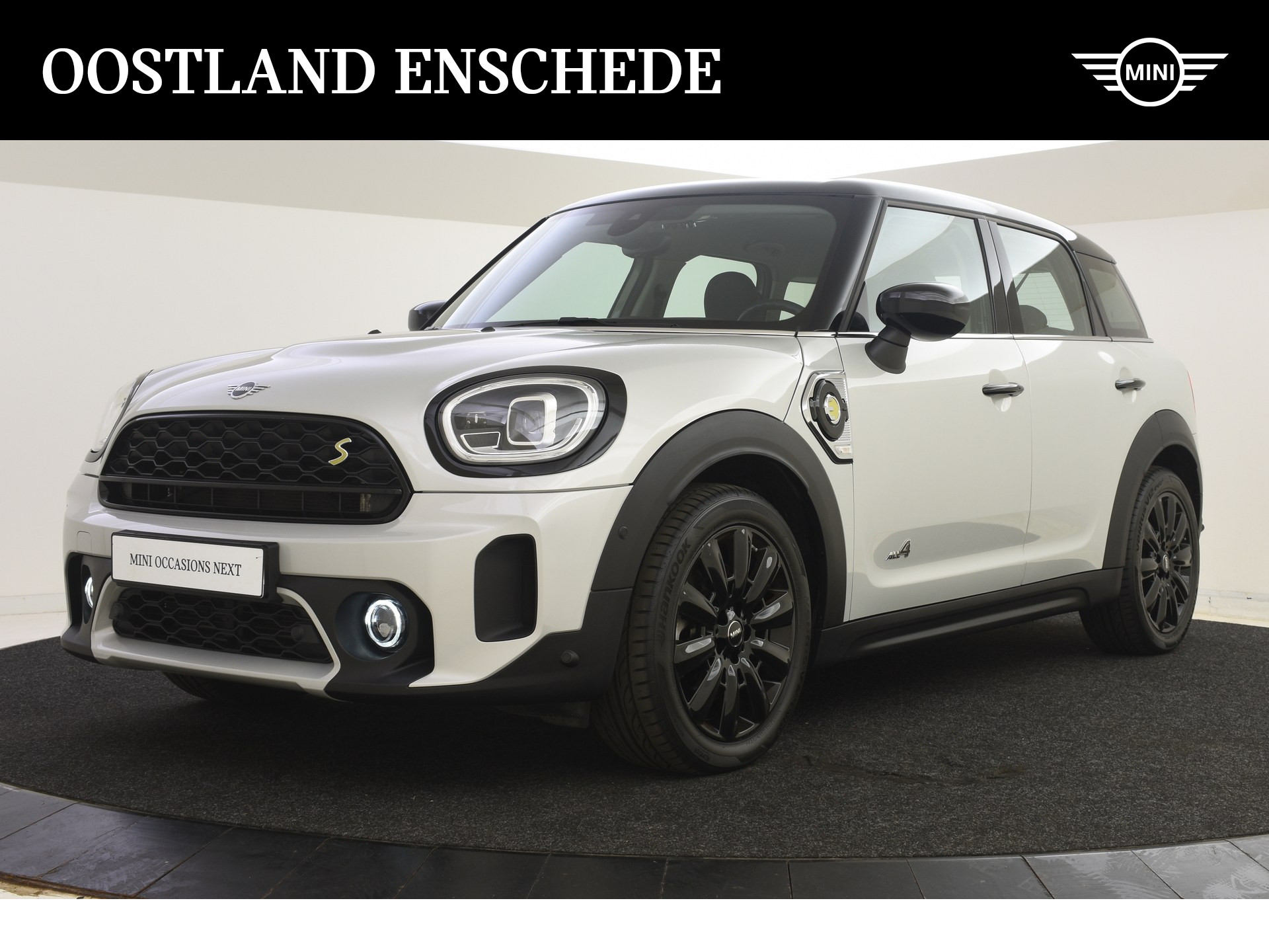 MINI Countryman Cooper SE ALL4 Automaat / Achteruitrijcamera / Comfort Access / Head-Up / Park Assistant / Comfortstoelen / Cruise Control