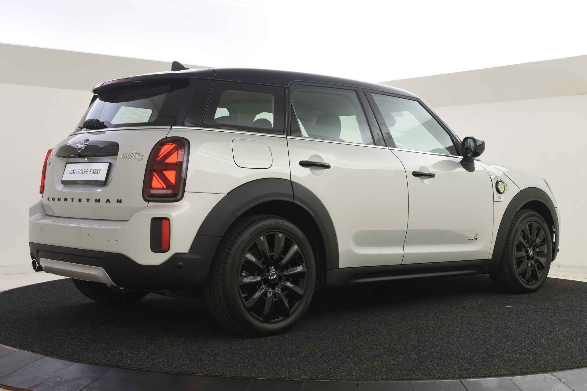 MINI Countryman Cooper SE ALL4 Automaat / Achteruitrijcamera / Comfort Access / Head-Up / Park Assistant / Comfortstoelen / Cruise Control - 14/45