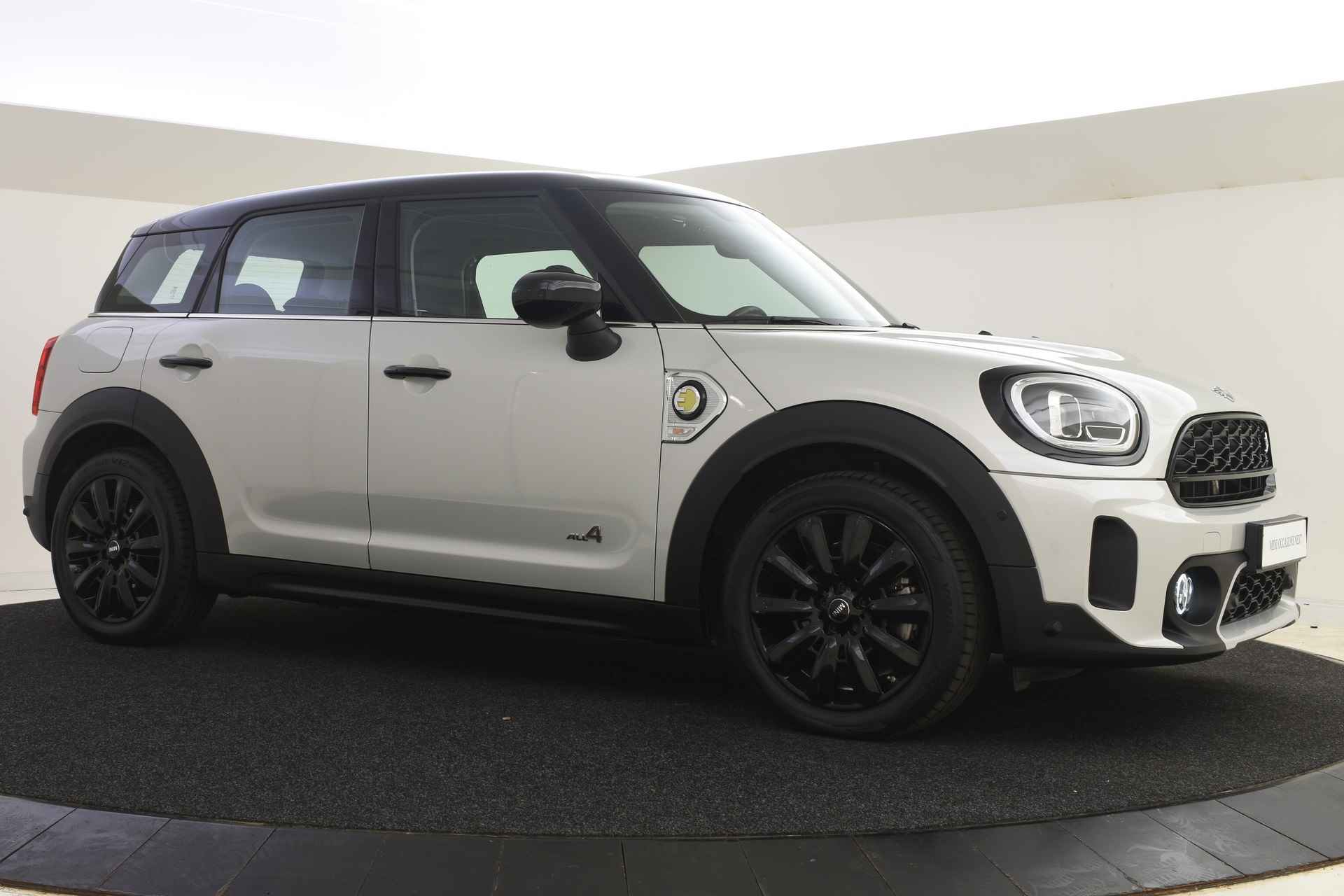 MINI Countryman Cooper SE ALL4 Automaat / Achteruitrijcamera / Comfort Access / Head-Up / Park Assistant / Comfortstoelen / Cruise Control - 23/45