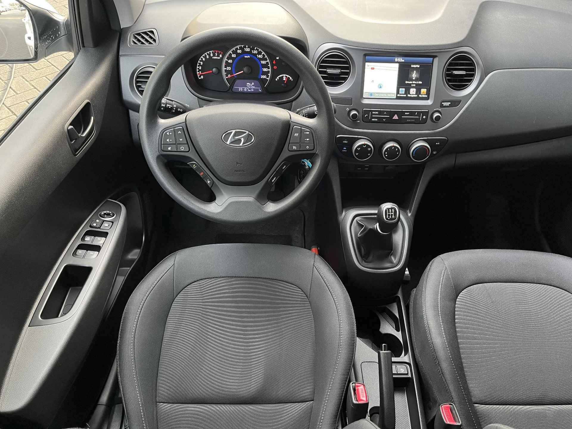 Hyundai i10 1.0i Comfort | Apple Carplay & Android Auto | Geïntegreerde navigatiesysteem | Origineel Ned.auto | Parkeersensoren achter | - 11/48