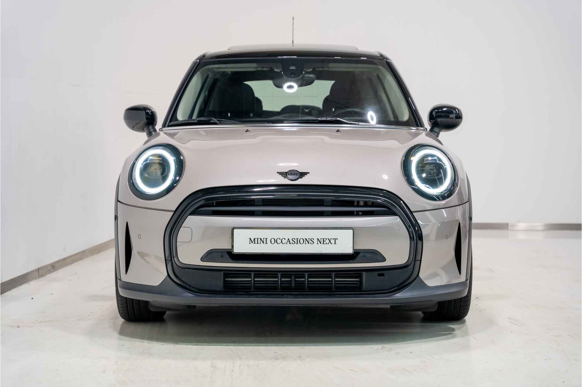 MINI 5-deurs Cooper Camden Edition Aut. . - 9/25