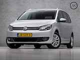 Volkswagen Touran 1.4 TSI Highline 7 Persoons 141Pk Automaat (NAVIGATIE, CAMERA, GETINT GLAS, STOELVERWARMING, ALCANTARA SPORTSTOELEN, CRUISE, BLUETOOTH, NIEUWSTAAT)