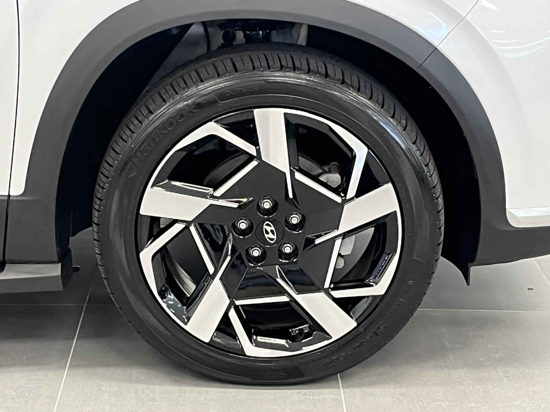 Hyundai Santa Fe 1.6 T-GDI PHEV Comfort Smart LEDER | 20 INCH VELGEN | SIDE BARS | PREMIUM AUDIO - 39/48