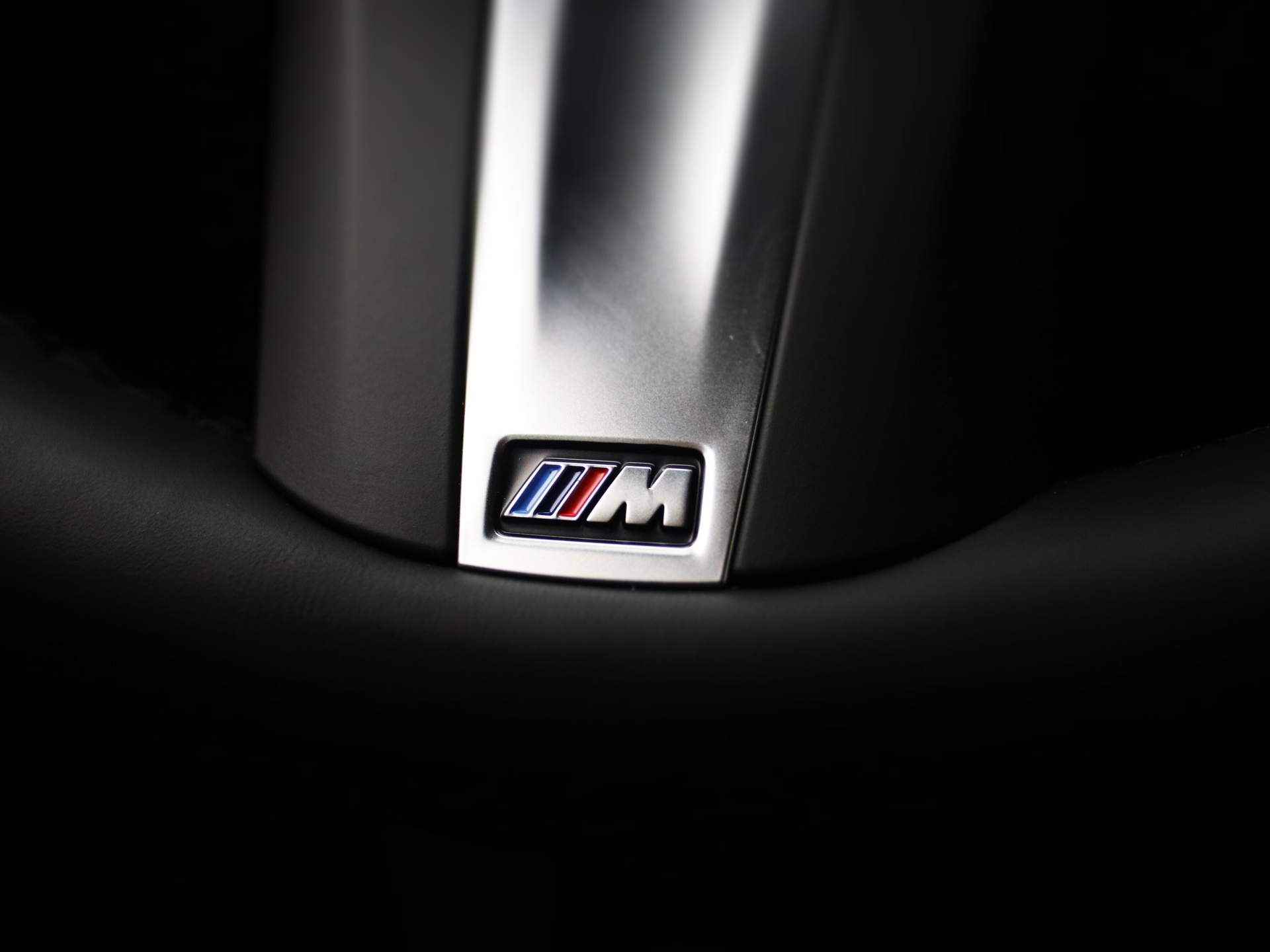 BMW 1 Serie 118i Model M Sport | 135Pk | Navigatie | DAB | 17'' Lichtmetaal | Digitaal Display | LED | Bluetooth Parkeersensoren | Cruise | - 26/41