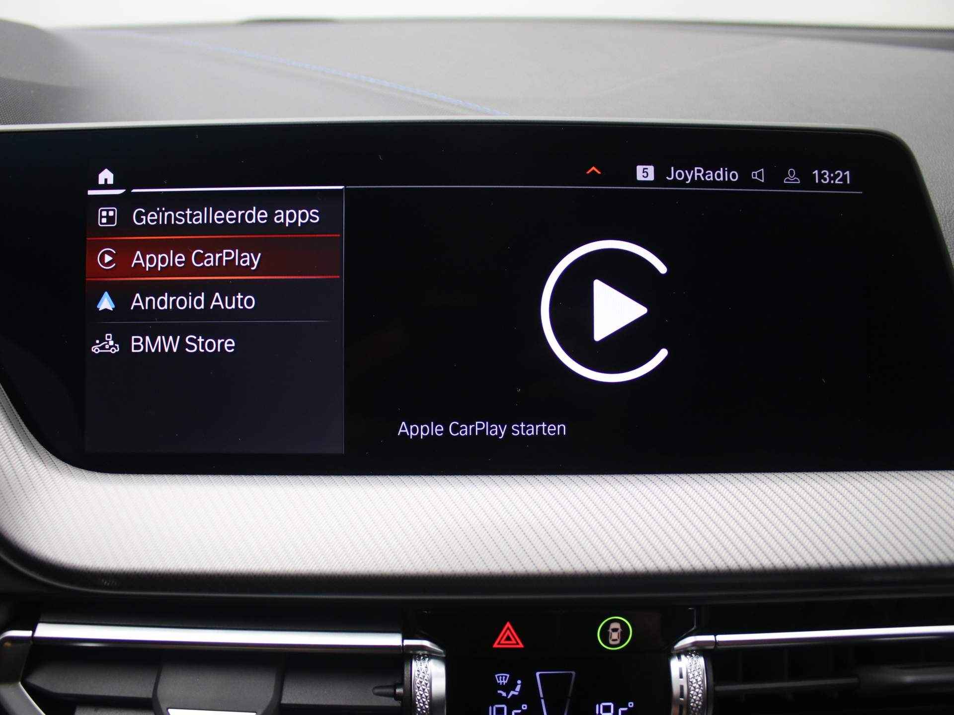 BMW 1 Serie 118i Model M Sport | 135Pk | Navigatie | DAB | 17'' Lichtmetaal | Digitaal Display | LED | Bluetooth Parkeersensoren | Cruise | - 34/41