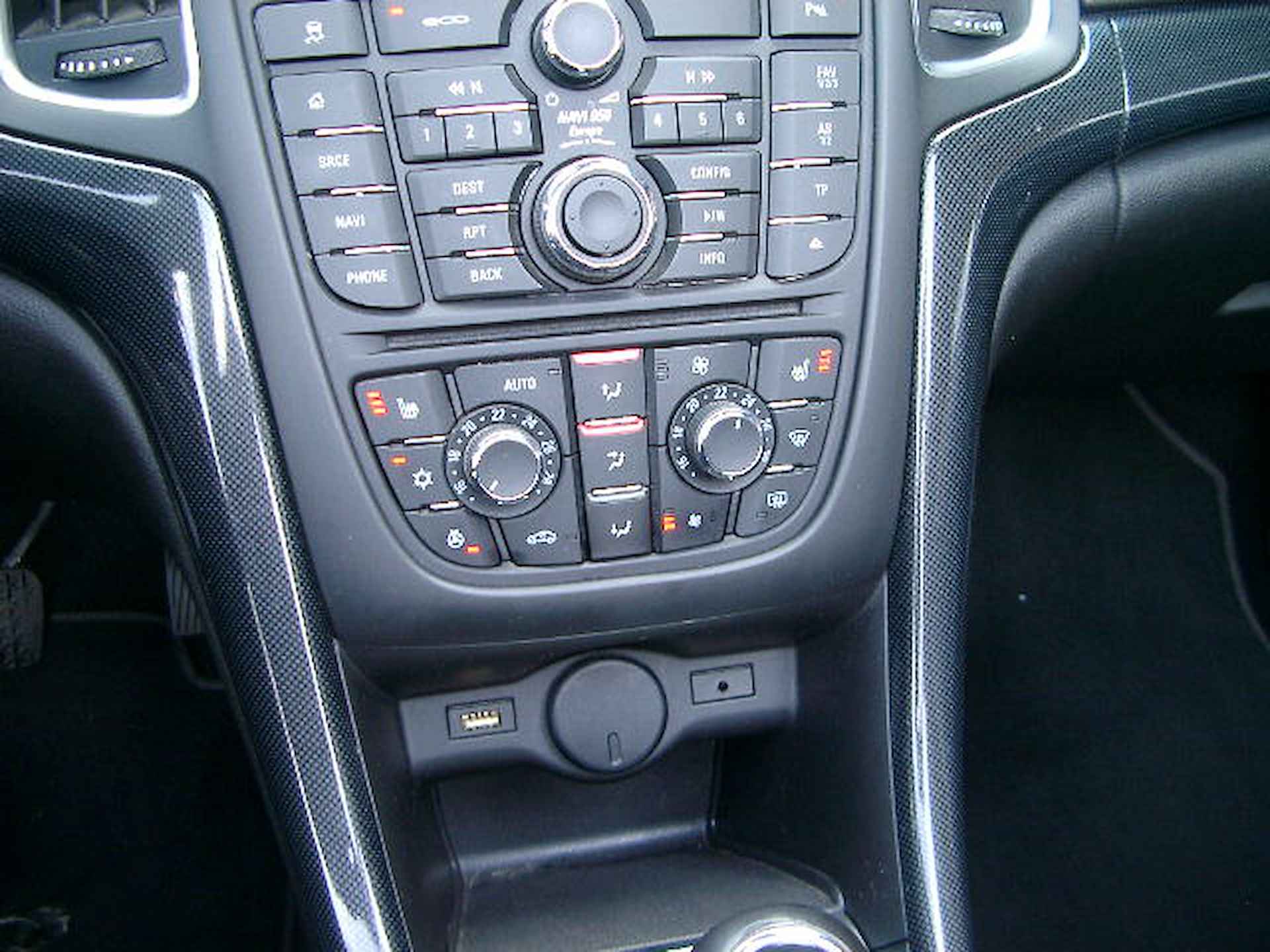Opel Cascada 1.4 Turbo ecoFLEX Cosmo NL auto met NAP airco, navigatie, leder, achteruitrijcamera, stoel en stuur verwarming - 12/28