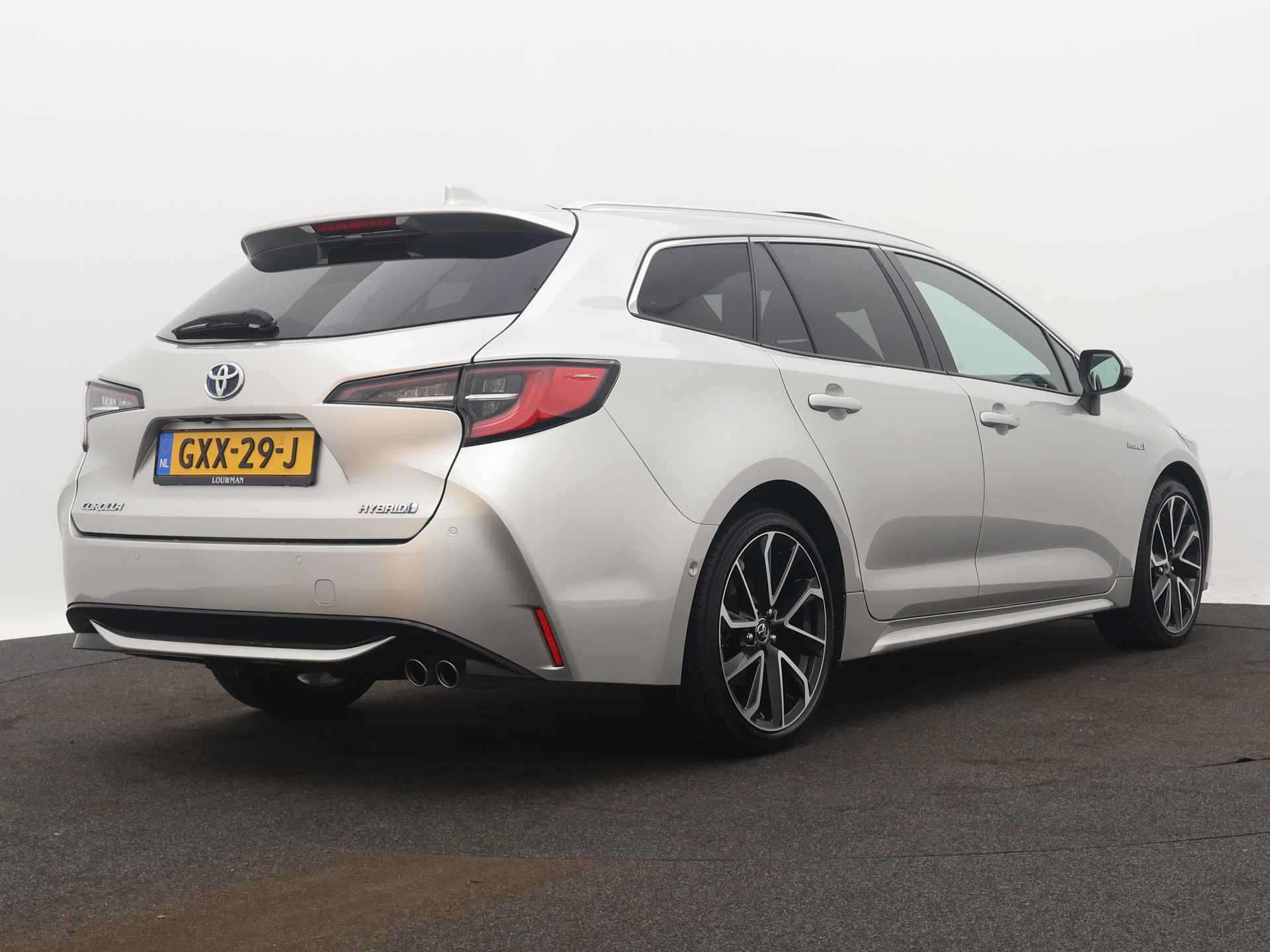 Toyota Corolla Touring Sports 2.0 Hybrid Executive Limited | JBL | Panoramadak | Matrix LED | Trekhaak | Navigatie | Stoel en stuurwiel verwarmd | Parkeerhulp | - 3/49