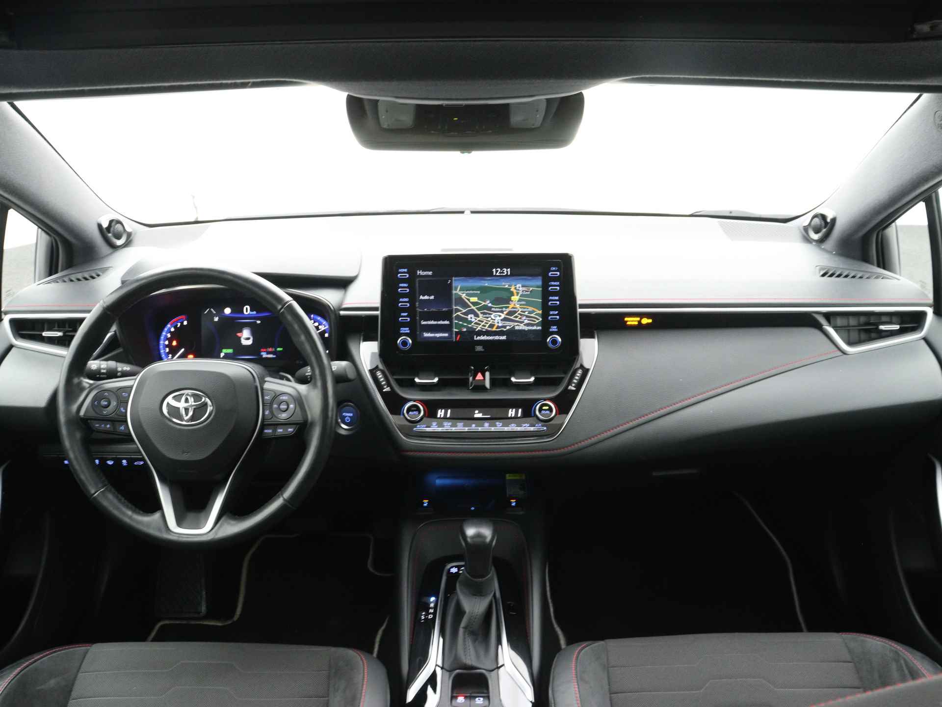 Toyota Corolla Touring Sports 2.0 Hybrid Executive Limited | JBL | Panoramadak | Matrix LED | Trekhaak | Navigatie | Stoel en stuurwiel verwarmd | Parkeerhulp | - 6/49