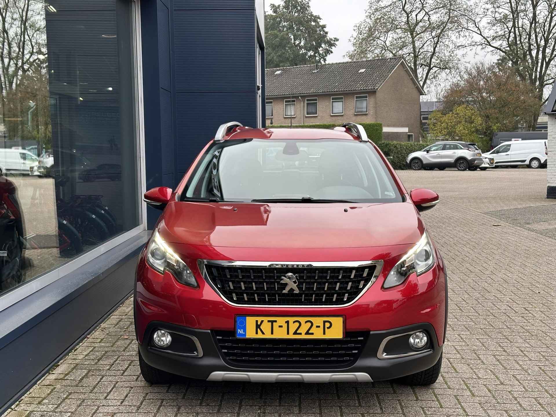 Peugeot 2008 1.2 Turbo 110 PK Allure EAT6 Vol-AUTOMAAT | Navigatie | Trekhaak 1250 KG | Climate Control | Cruise Control | Hoge Zitpositie | Dakrails | Parkeersensoren | Lichtmetalen Velgen | DAB+ Radio | Volledig Dealer Onderhouden! | - 2/58