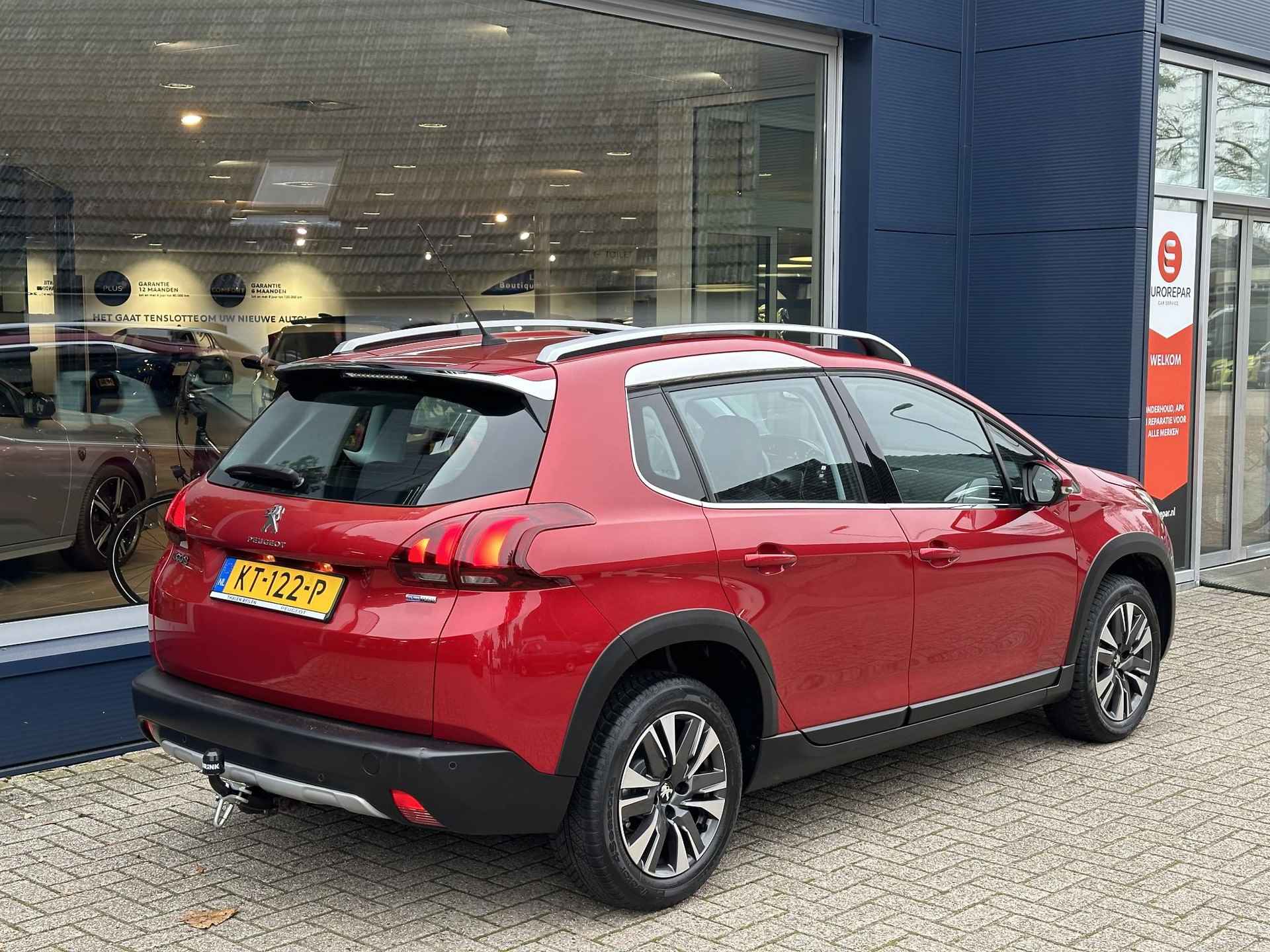 Peugeot 2008 1.2 Turbo 110 PK Allure EAT6 Vol-AUTOMAAT | Navigatie | Trekhaak 1250 KG | Climate Control | Cruise Control | Hoge Zitpositie | Dakrails | Parkeersensoren | Lichtmetalen Velgen | DAB+ Radio | Volledig Dealer Onderhouden! | - 4/58