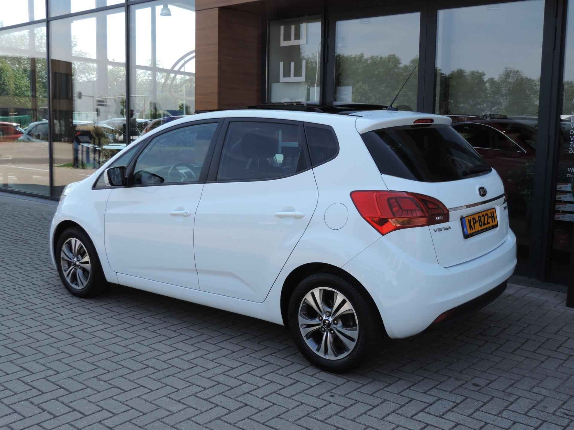 Kia Venga 1.4 CVVT ExecutiveLine 68.000km | Schuifdak | Stoel/stuurverw | Camera | 16” Allseason | Cruise contr | ECC | Priv.glas - 3/59