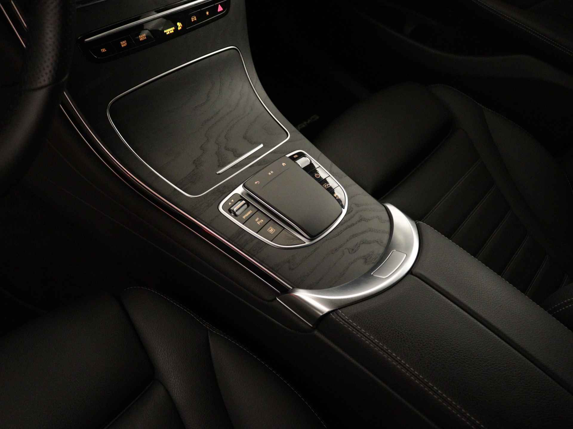 Mercedes-Benz GLC Coupe 300 e AMG Plug-In Hybride | Trekhaak | Burmester | Camera | Inclusief 24 maanden MB Certified garantie voor Europa. | - 13/45