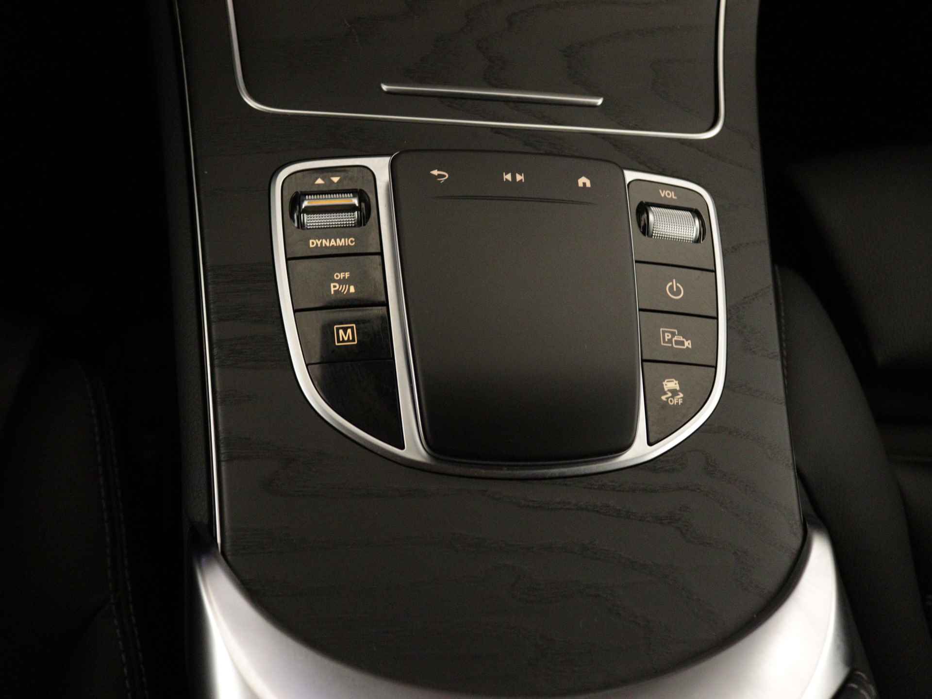 Mercedes-Benz GLC Coupe 300 e AMG Plug-In Hybride | Trekhaak | Burmester | Camera | Inclusief 24 maanden MB Certified garantie voor Europa. | - 34/45