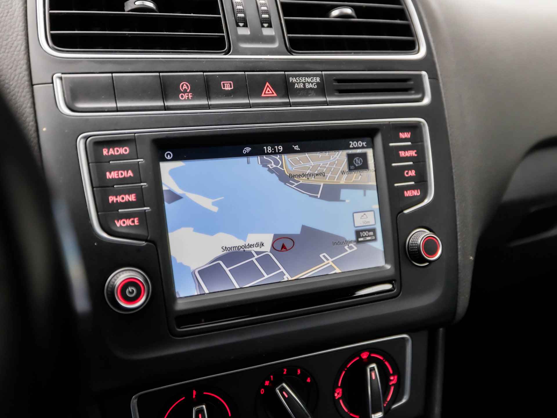 Volkswagen Polo 1.4 TDI Premium (APPLE CARPLAY, NAVIGATIE, ARMSTEUN, SPORTSTOELEN, BLUETOOTH, CRUISE, ELEK PAKKET, NIEUWE APK, NIEUWSTAAT) - 8/34