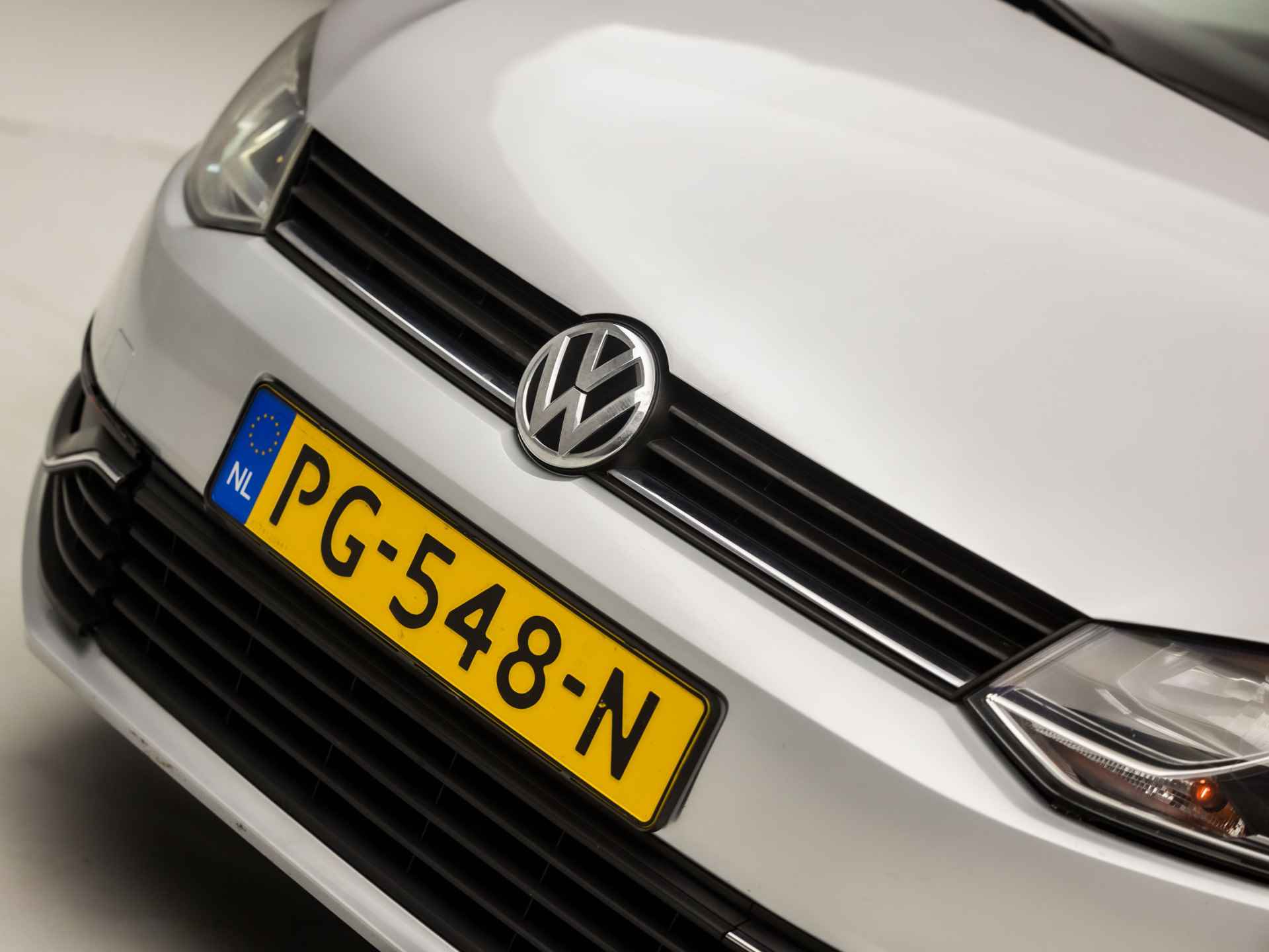 Volkswagen Polo 1.4 TDI Premium (APPLE CARPLAY, NAVIGATIE, ARMSTEUN, SPORTSTOELEN, BLUETOOTH, CRUISE, ELEK PAKKET, NIEUWE APK, NIEUWSTAAT) - 14/34