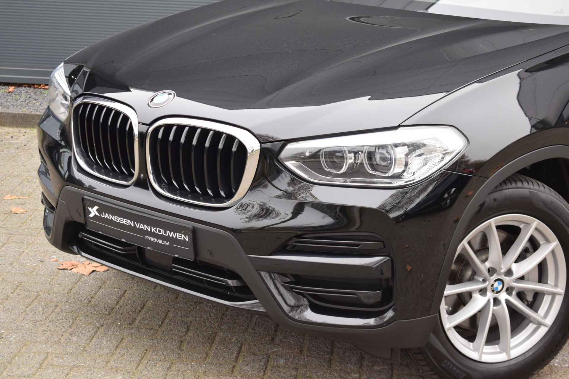 BMW X3 xDrive30e / Panoramadak / Elek. Trekhaak / Stoelverwarming / Apple Carplay - 35/63