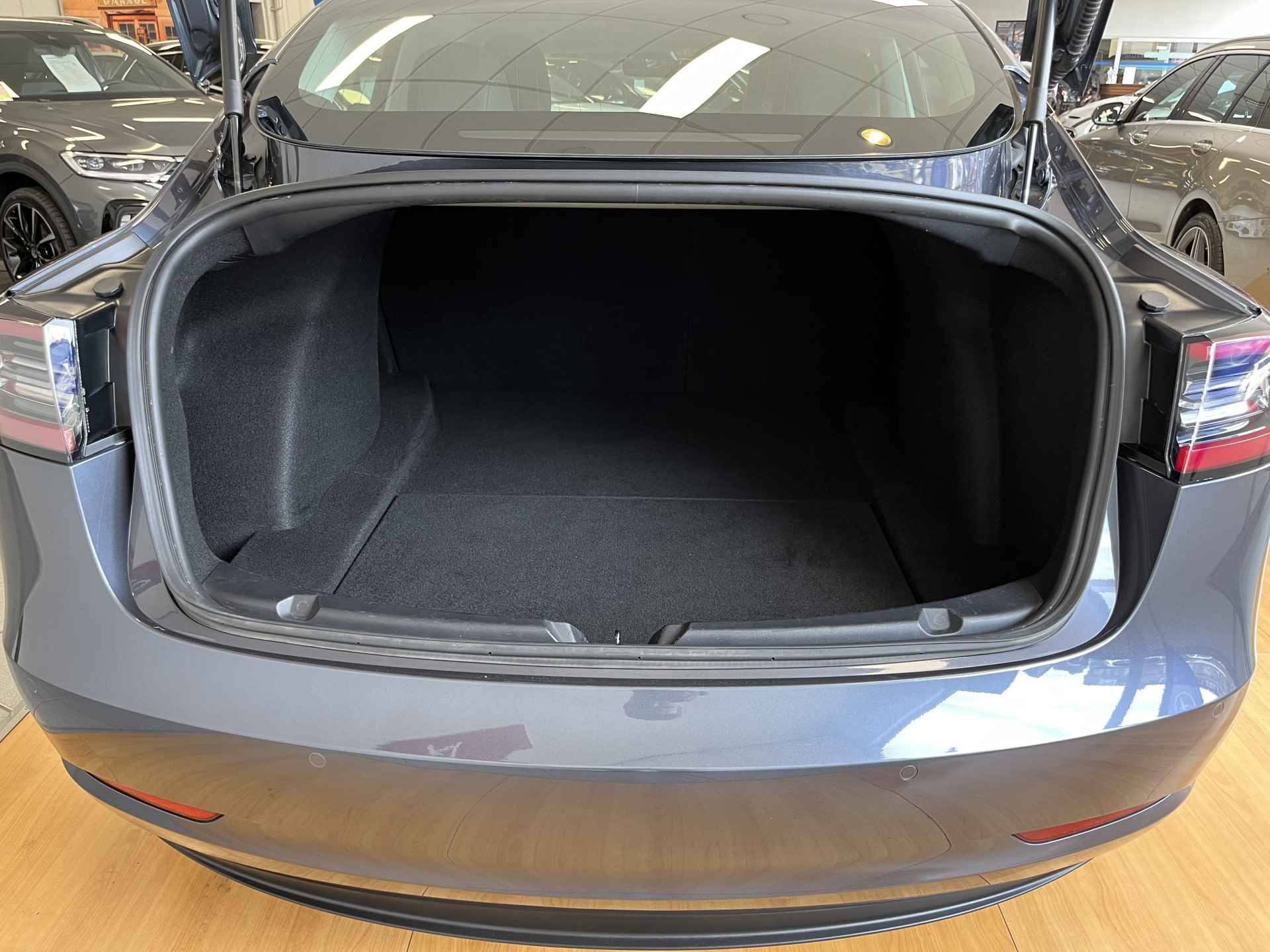 Tesla Model 3 Long Range Dual Motor I TREKHAAK Fabrieksaf | 19" | - 31/37
