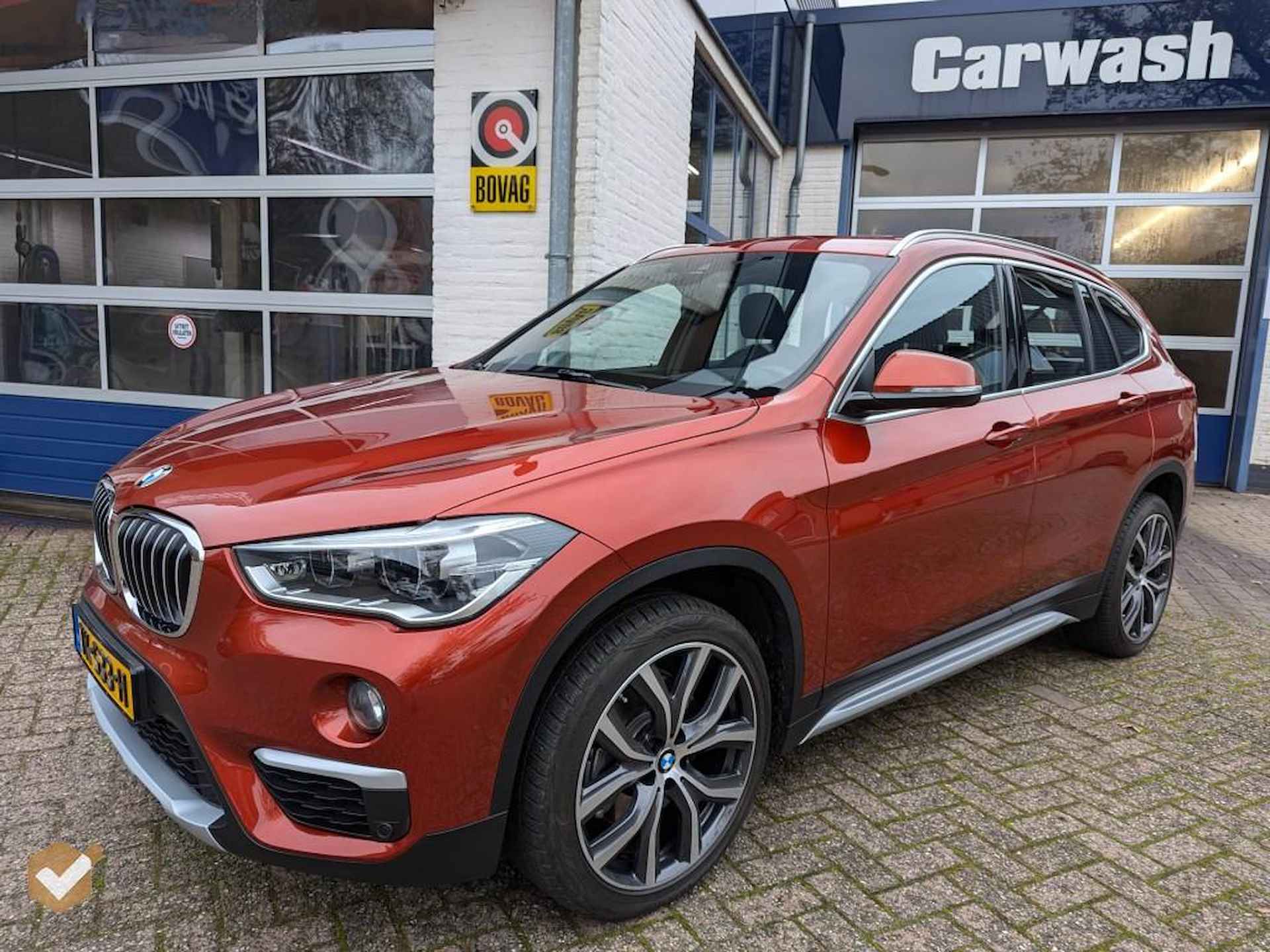 BMW X1 2.0i Orange Edition II Automaat NL-Auto *Geen Afl. kosten* - 3/65