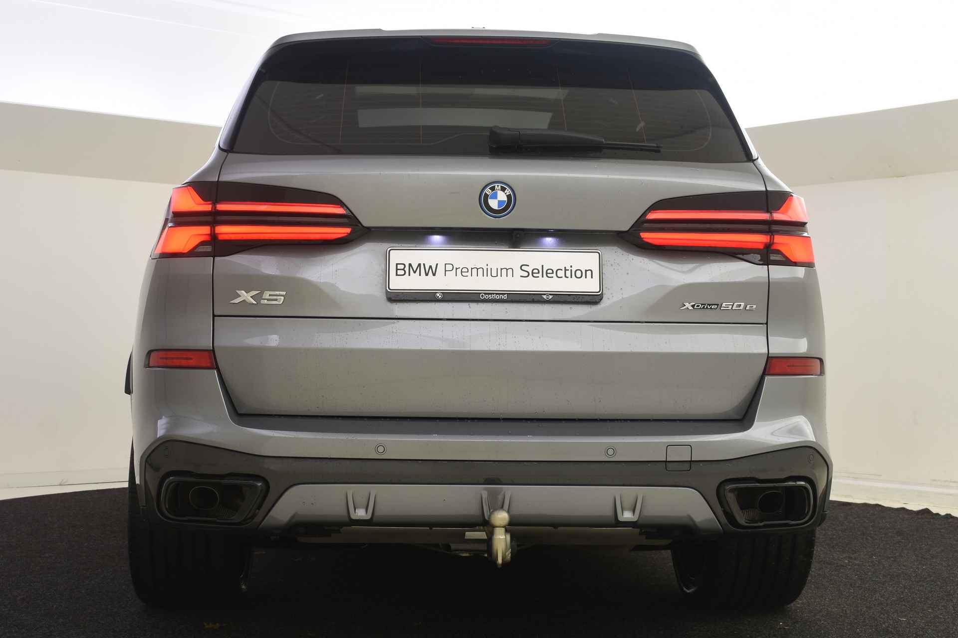 BMW X5 xDrive50e High Executive M Sport Automaat / Panoramadak / Trekhaak / Massagefunctie / Parking Assistant Professional / Adaptieve LED / Soft-Close - 24/60