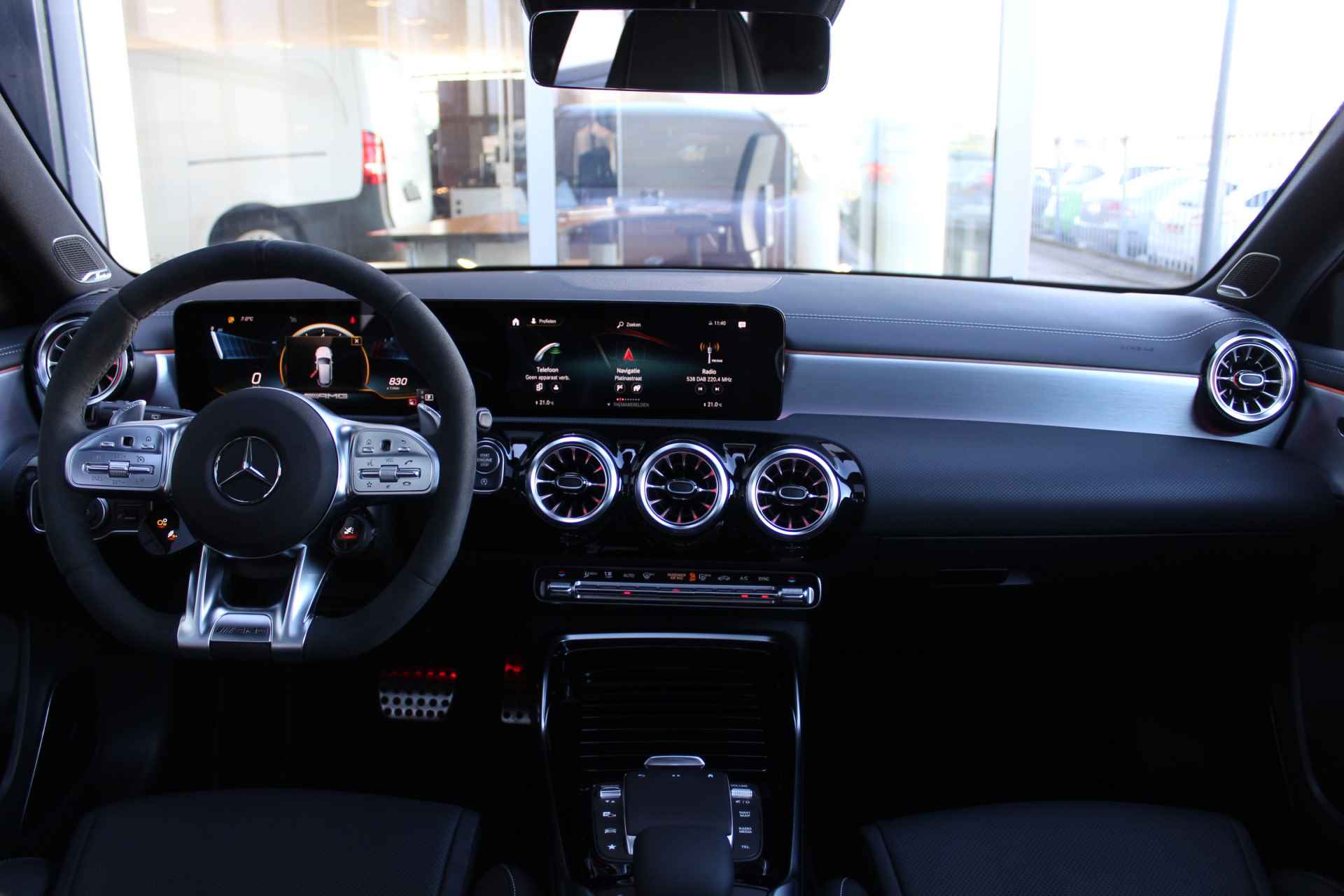 Mercedes-Benz A-Klasse A 45 s AMG 4-Matic+ Premium Plus | Panoramadak | Burmester | 360° Camera - 8/25