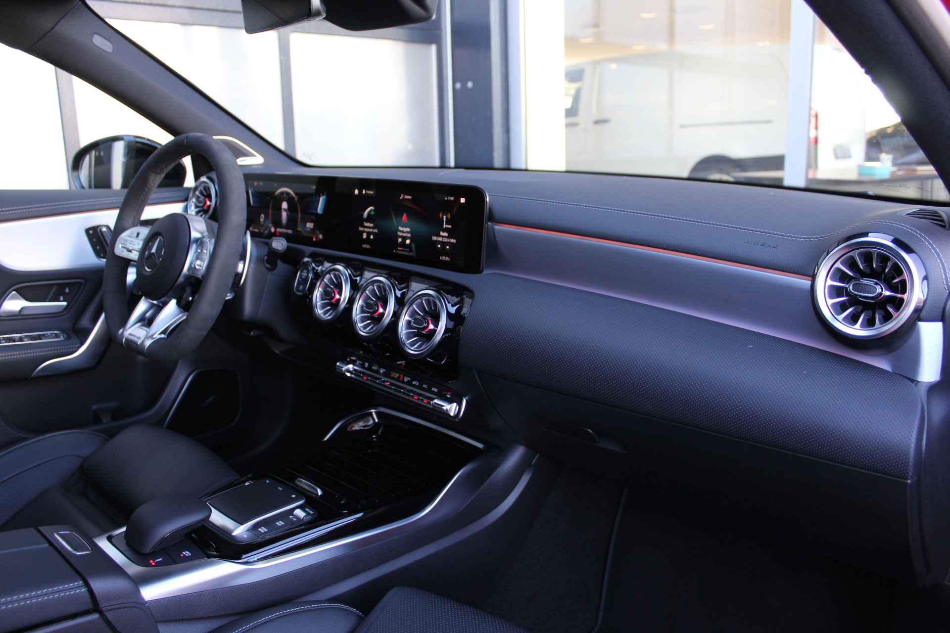 Mercedes-Benz A-Klasse A 45 s AMG 4-Matic+ Premium Plus | Panoramadak | Burmester | 360° Camera - 10/25