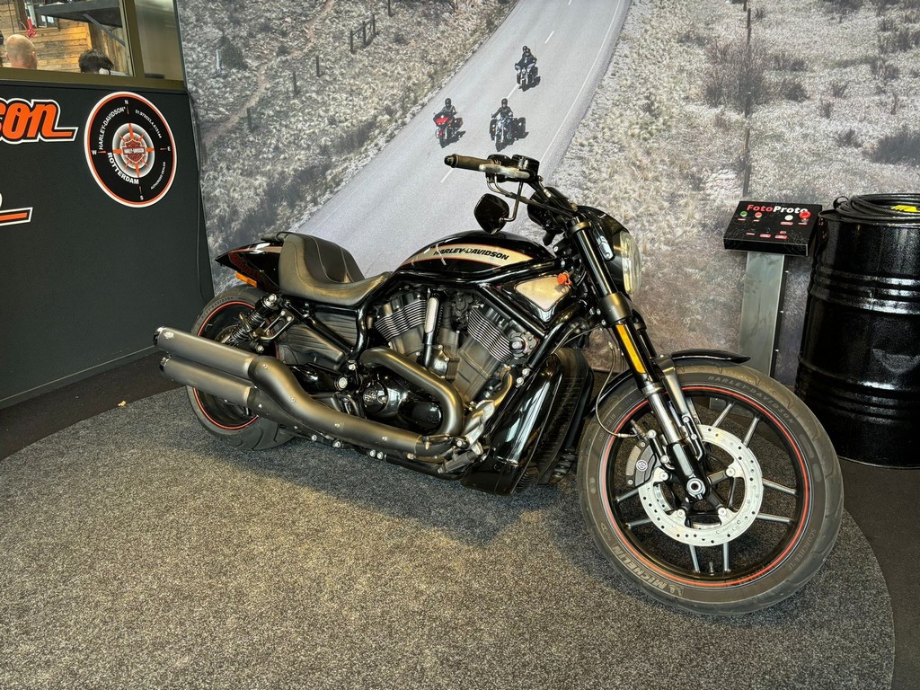 Harley-Davidson VRSCDX Night Rod Special