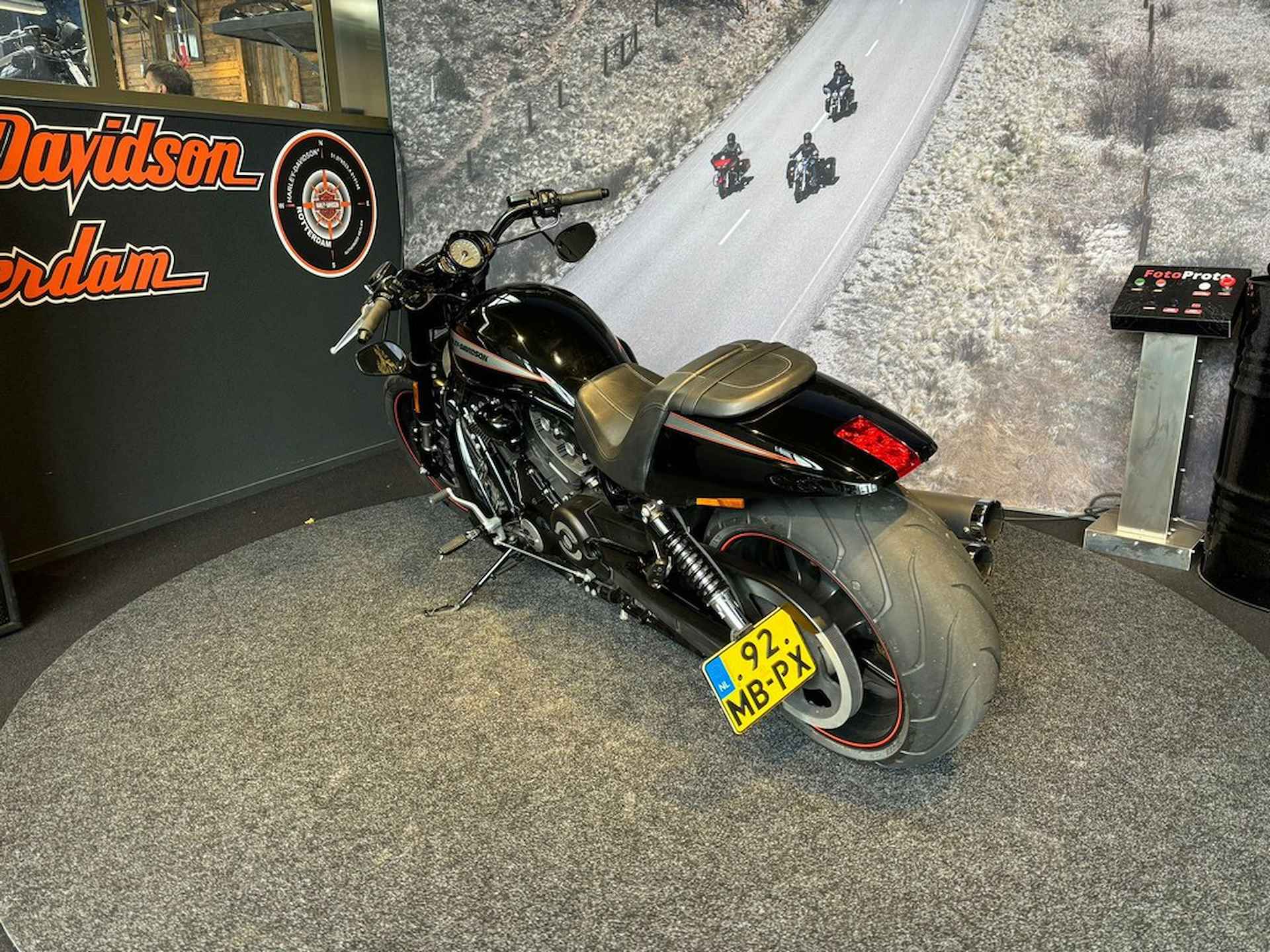 Harley-Davidson VRSCDX Night Rod Special - 7/12