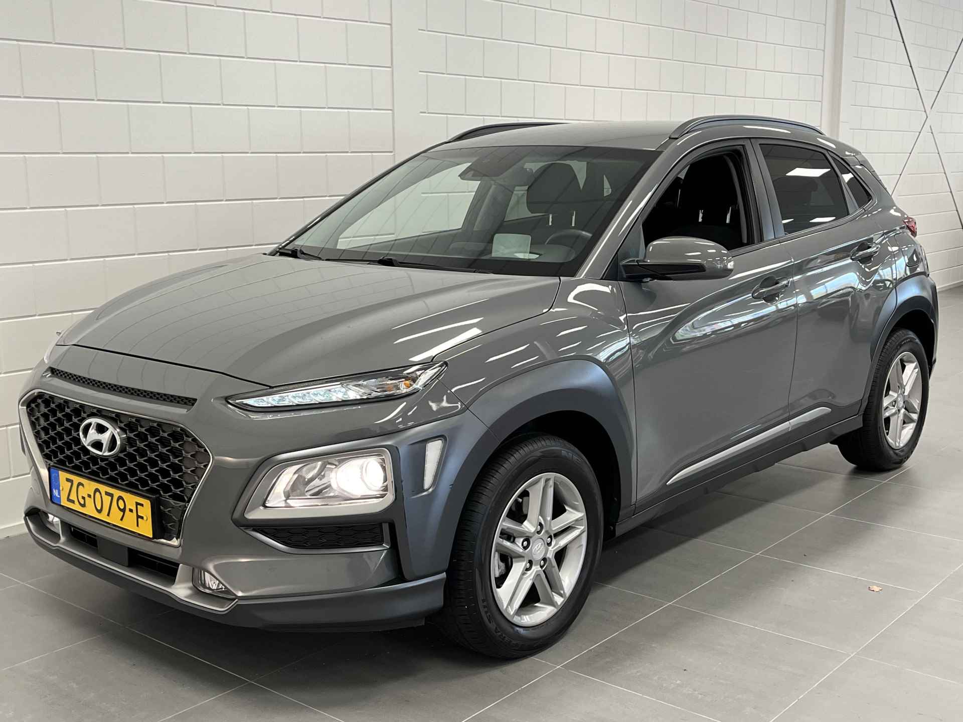 Hyundai KONA 1.0 T-GDI Fashion NAVIGATIE | PARKEERCAMERA | CLIMATE CONTROL | LEUKE AUTO MET HOGE INSTAP - 4/50