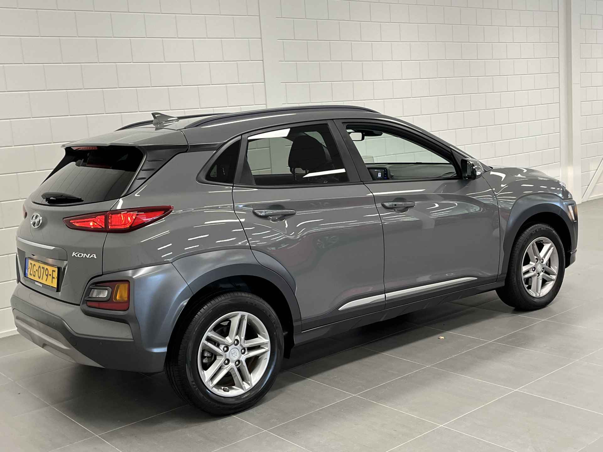 Hyundai KONA 1.0 T-GDI Fashion NAVIGATIE | PARKEERCAMERA | CLIMATE CONTROL | LEUKE AUTO MET HOGE INSTAP - 5/50