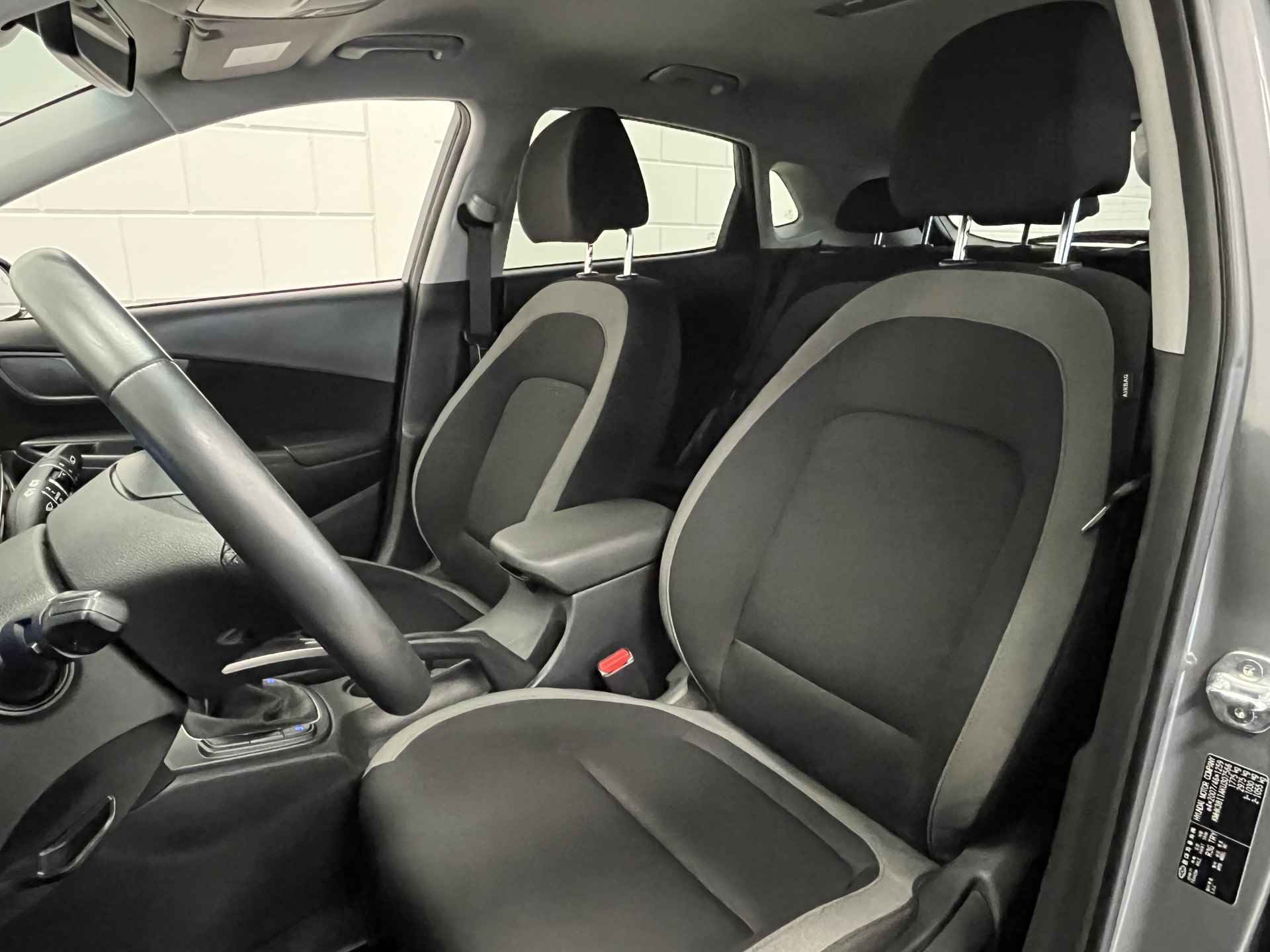 Hyundai KONA 1.0 T-GDI Fashion NAVIGATIE | PARKEERCAMERA | CLIMATE CONTROL | LEUKE AUTO MET HOGE INSTAP - 18/50