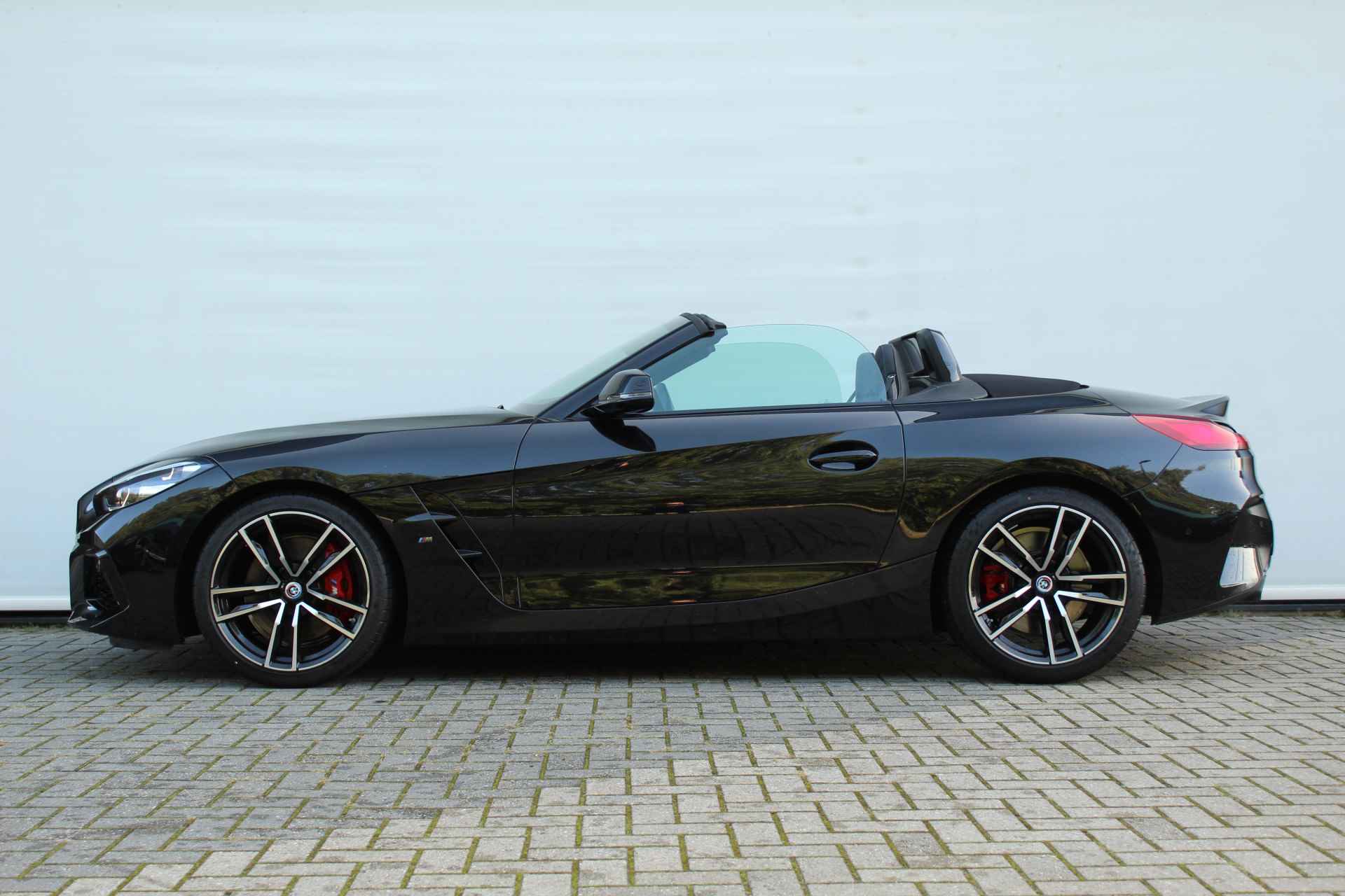 BMW Z4 Roadster M40i High Executive M Sport Automaat / BMW M 50 Jahre uitvoering / Adaptief M Onderstel / Adaptieve LED / Head-Up / Parking Assistant / Harman Kardon - 9/39