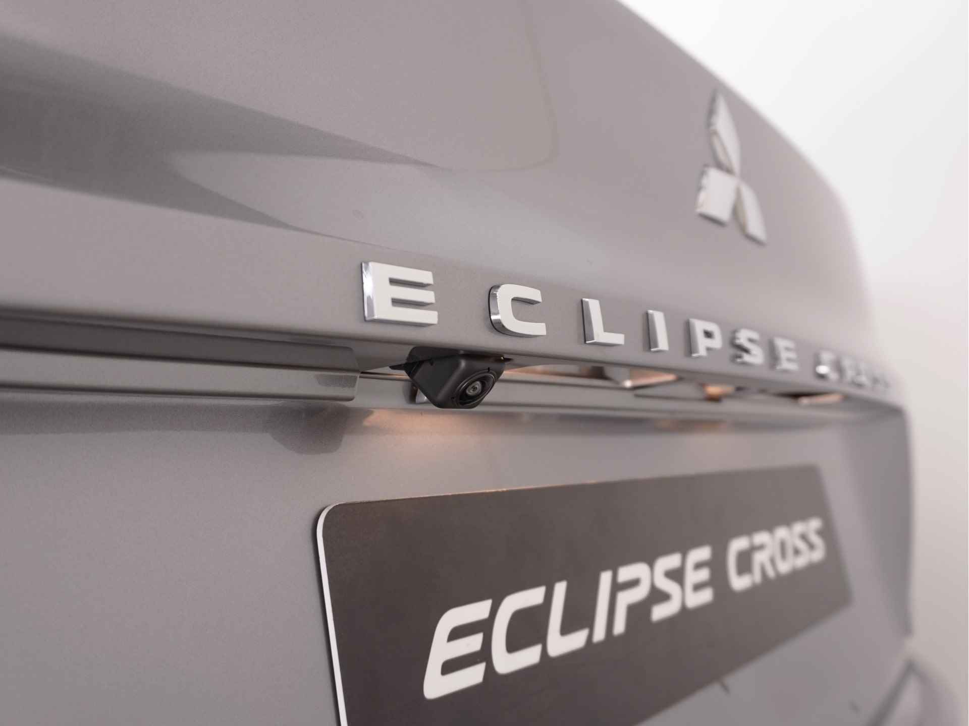 Mitsubishi Eclipse Cross 2.4 PHEV Executive Tijdelijk van € 46.510 voor € 42.510 | Uit voorraad leverbaar | 360 camera | adaptieve cruise control | - 7/54