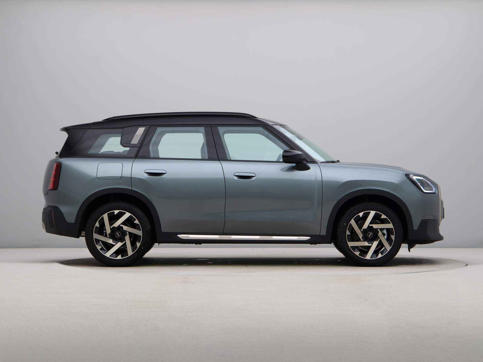 MINI Countryman C Favoured Pakket S PRIVATE LEASE EUR 739,- (48 mnd/10.000 km) - 9/25