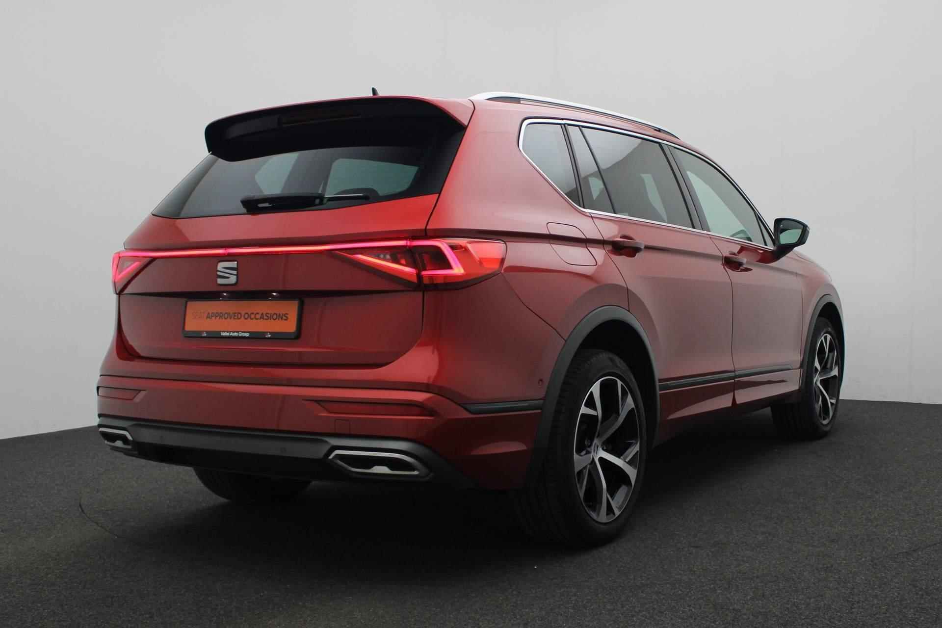 SEAT Tarraco 1.4 TSI 245PK DSG e-Hybrid PHEV FR | Geheugenstoel | Adaptief onderstel | Stoel-/achterbankverwarming | Camera | Navi | ACC | Keyless - 4/42