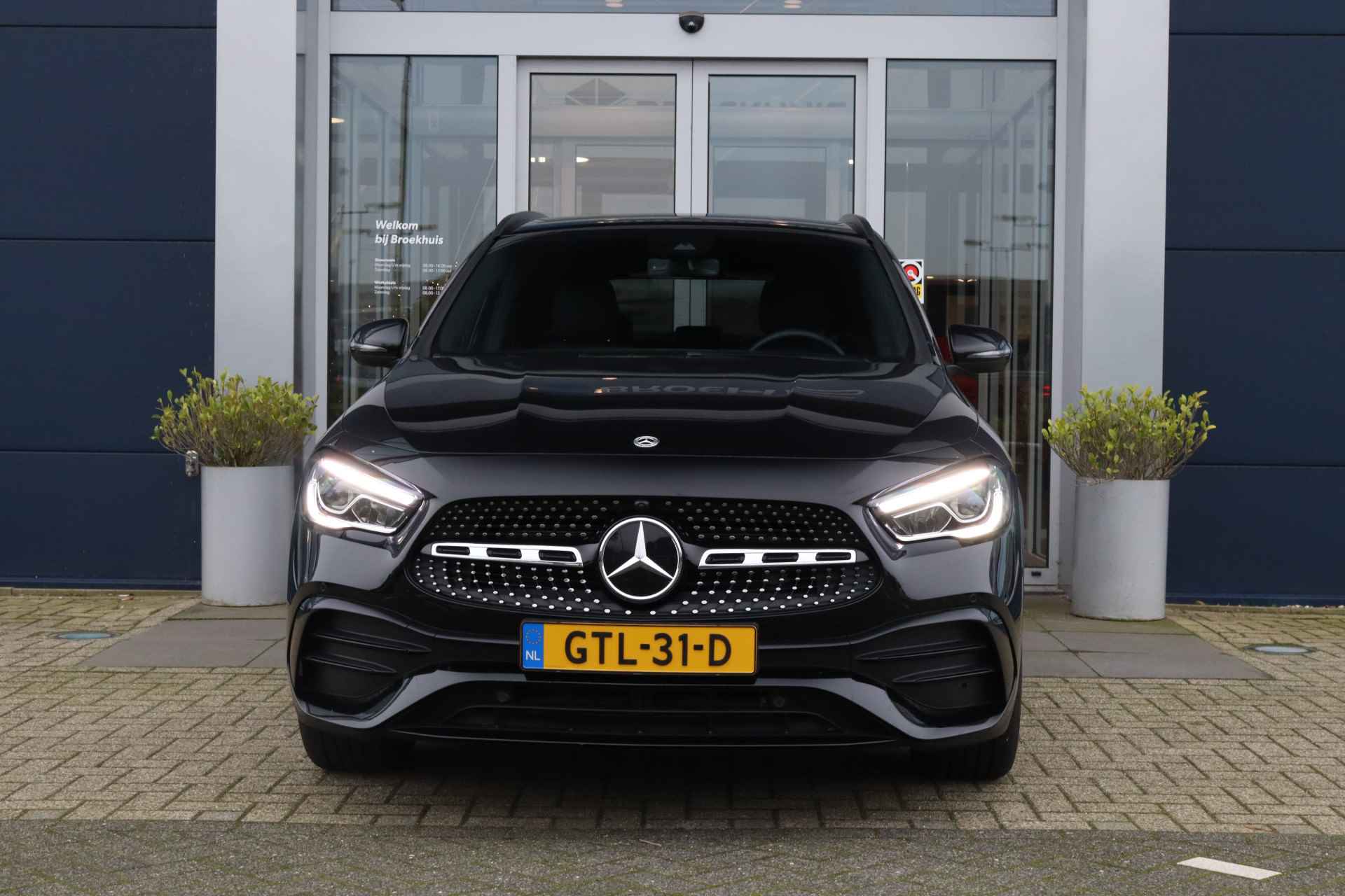 Mercedes-Benz GLA 180 AMG Line | Camera | Stoelverwarming | Cruise Control | Elektr. klep | PDC V/A | Navi - 13/39