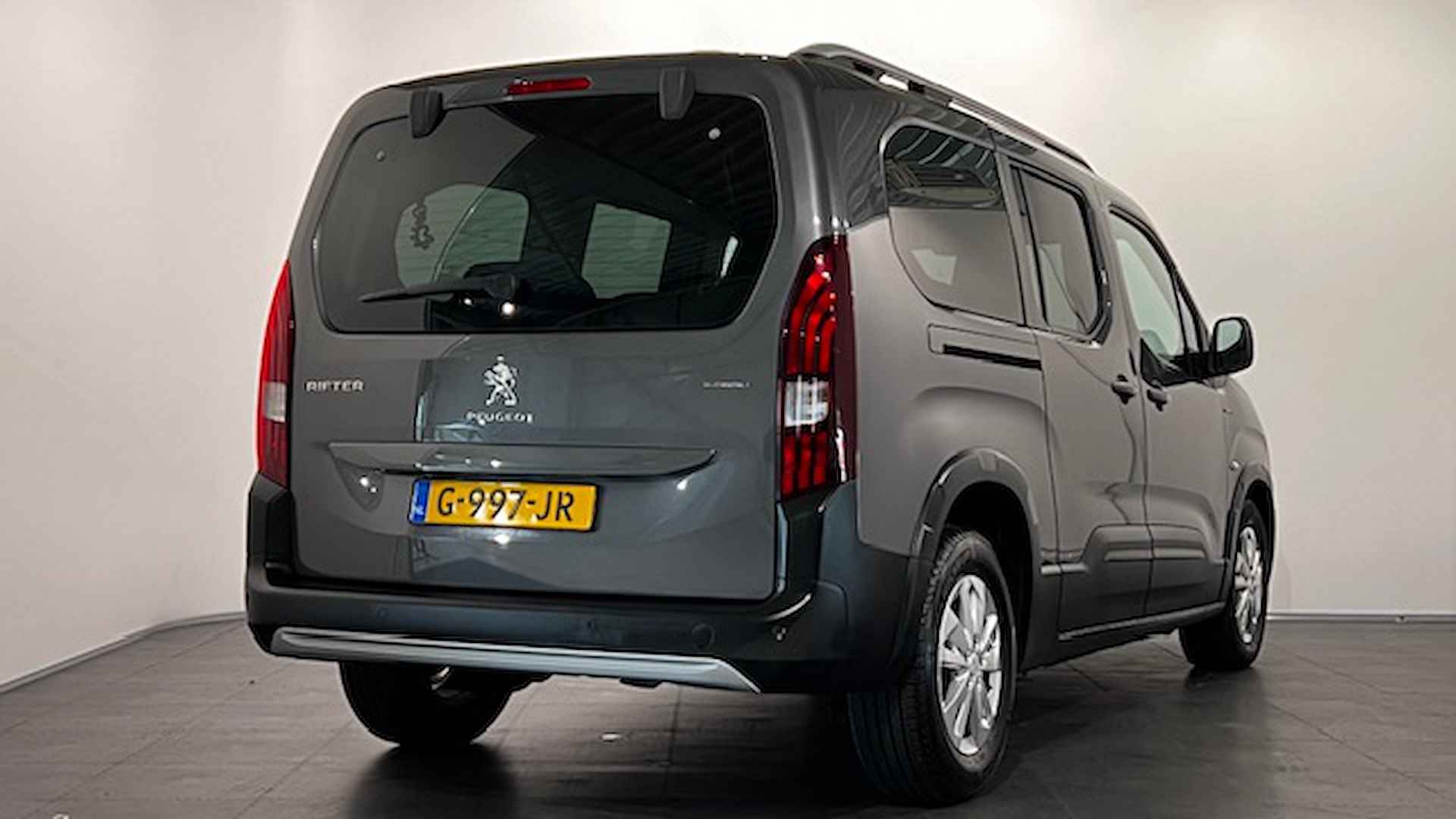 Peugeot Rifter 1.2 PureTech 110pk Long 7 ZITS GT-Line | NAVIGATIE | ACHTERUITRIJ CAMERA - 57/59