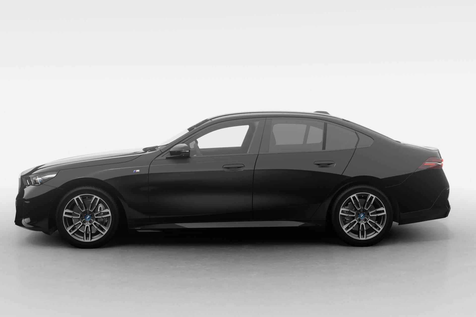 BMW i5 Sedan eDrive40 M Sport Edition 84 kWh | Trekhaak met elektrisch wegklapbare kogel | Elektrisch verstelbare stoelen - 4/20