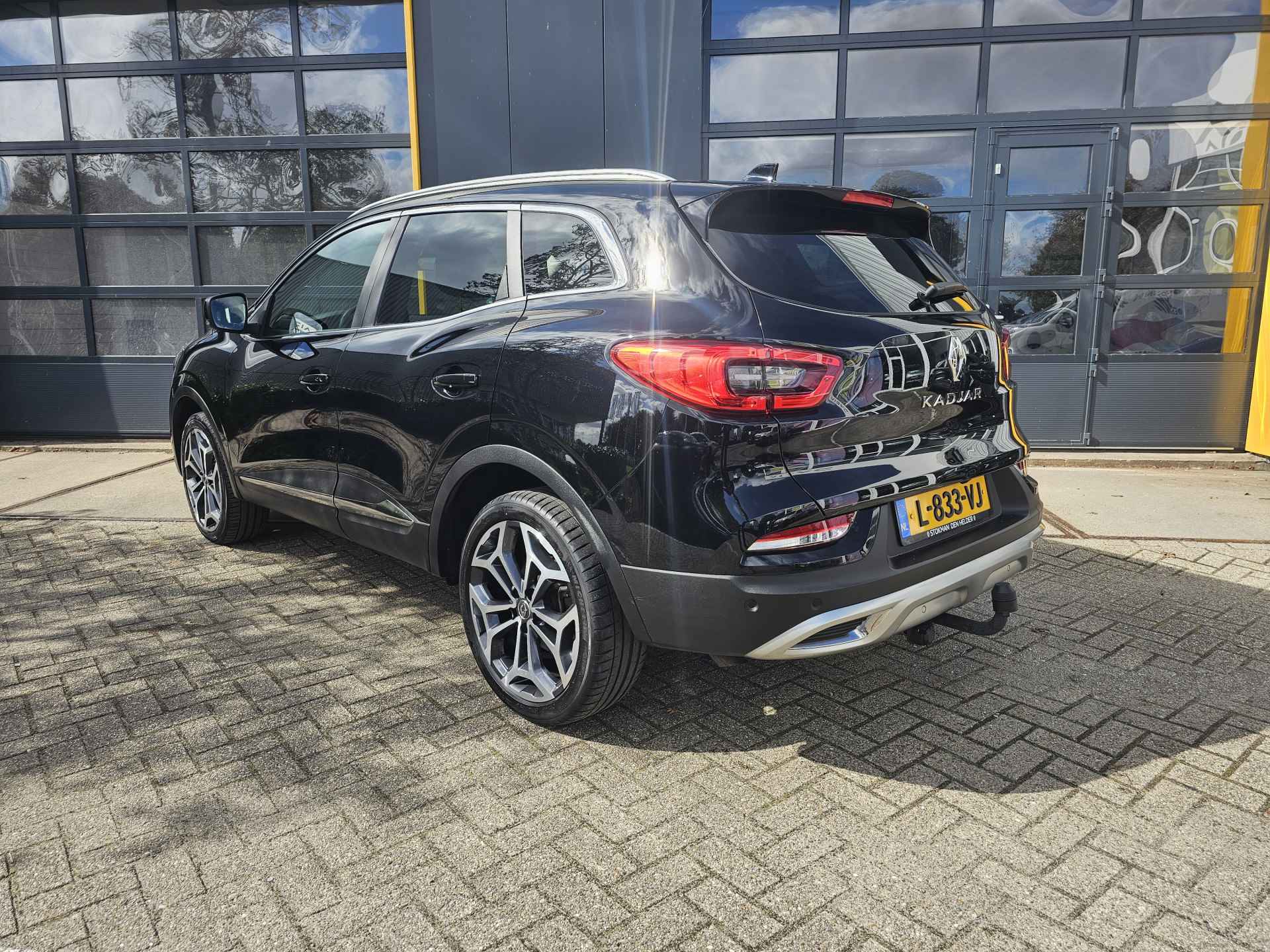 Renault Kadjar 1.3 TCe Intens | Half leder | Sensoren vóór & achter | Camera | Stoelverwarming | incl. Bovag rijklaarpakket met 12 maanden garantie | - 4/34