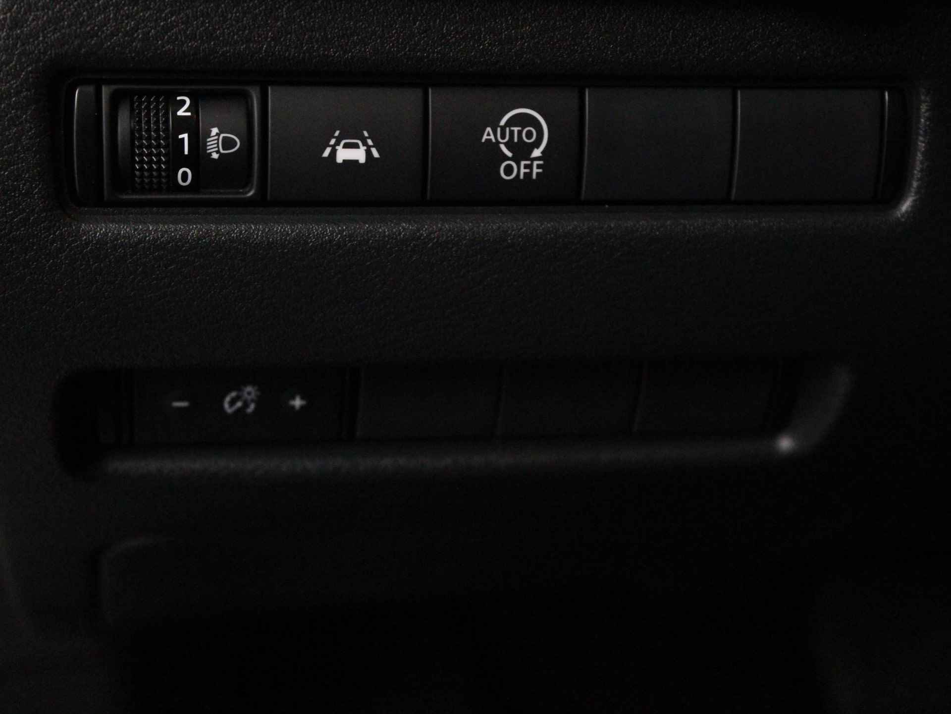 Nissan Qashqai 1.3 MHEV 158 Xtronic N-Connecta | Panorama dak | Navigatie | 360c Camera | Clima | Cruise adaptief | - 32/43