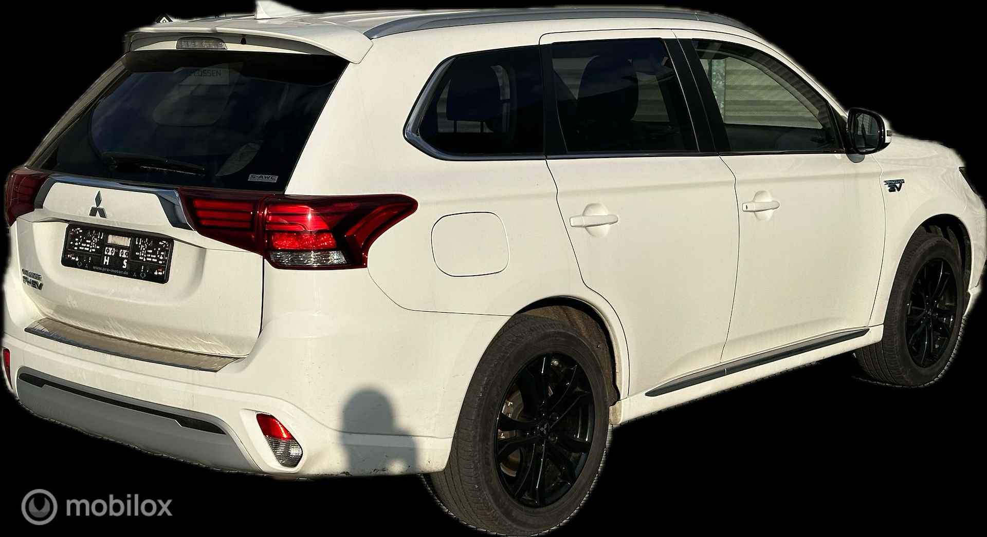 Mitsubishi Outlander 2.4 PHEV Intense+ standkachel alcantara navigatie stoelverwarming camera - 12/36