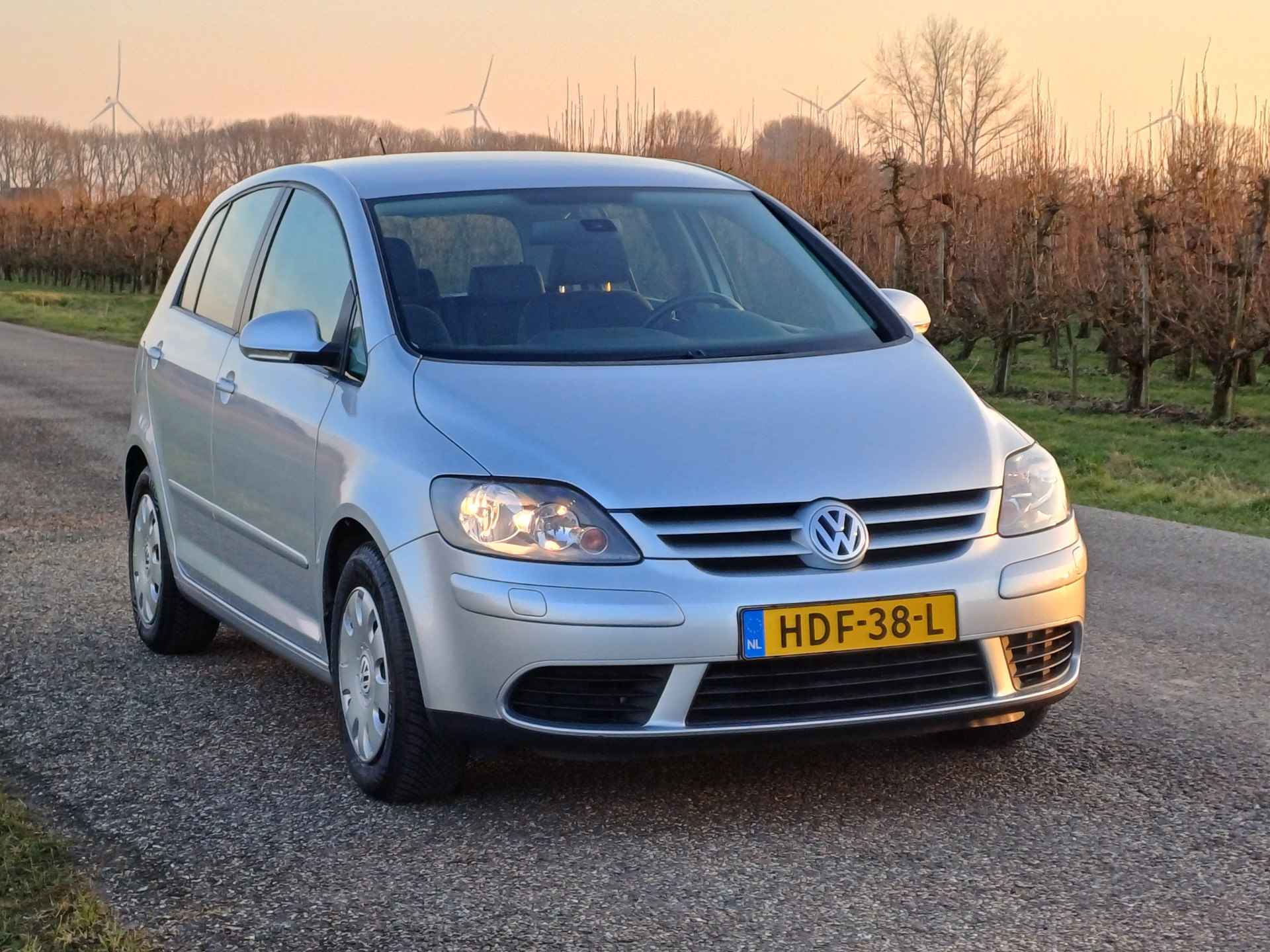 Volkswagen Golf Plus 1.6 FSI Trendline /Hoge instap/Goed onderhoud/Clima/Stoelverw./P. hulp/ - 6/41