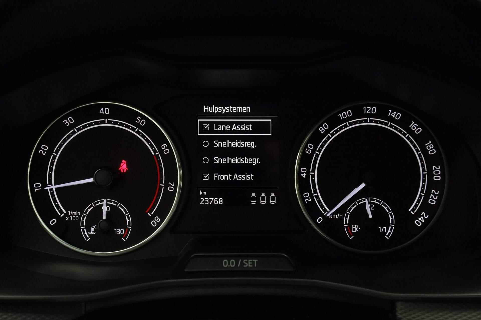 Skoda Kamiq 1.0 TSI 110PK Ambition | Airco | Cruise | LED | Navi via Apple Carplay / Android Auto | 15 inch - 3/35