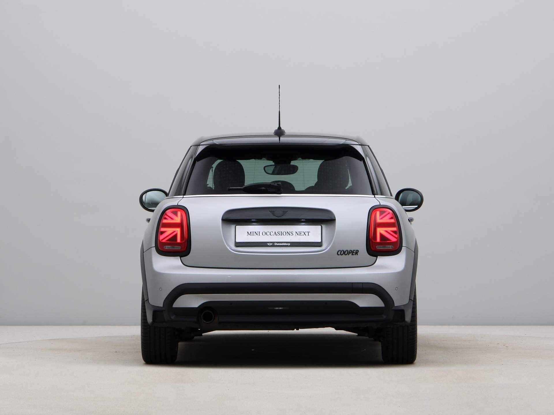 MINI 5-deurs Cooper Camden Edition Aut. - 11/23