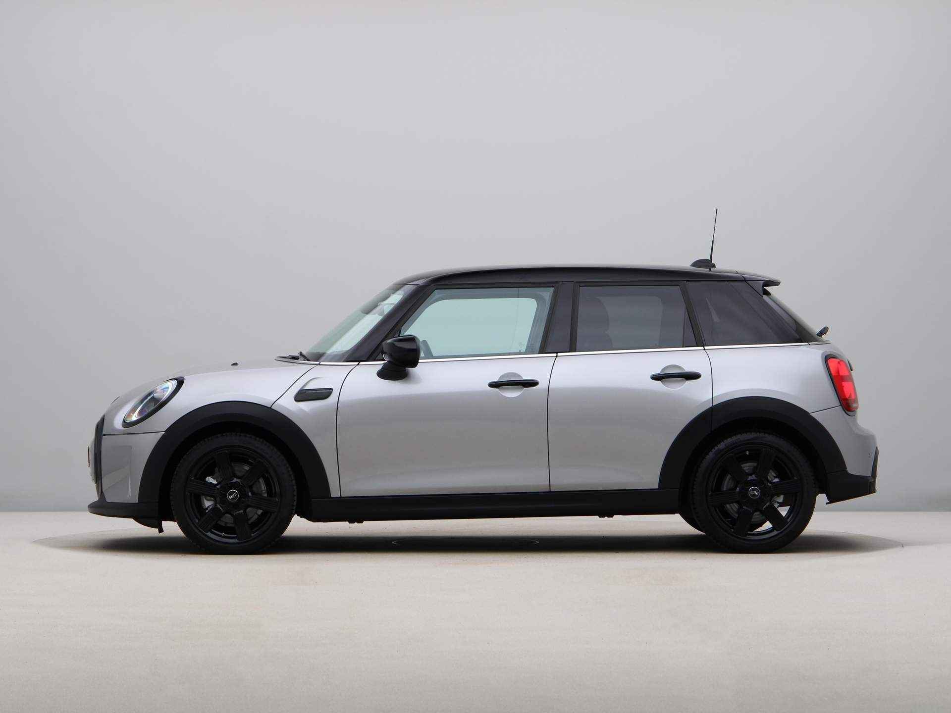 MINI 5-deurs Cooper Camden Edition Aut. - 13/23